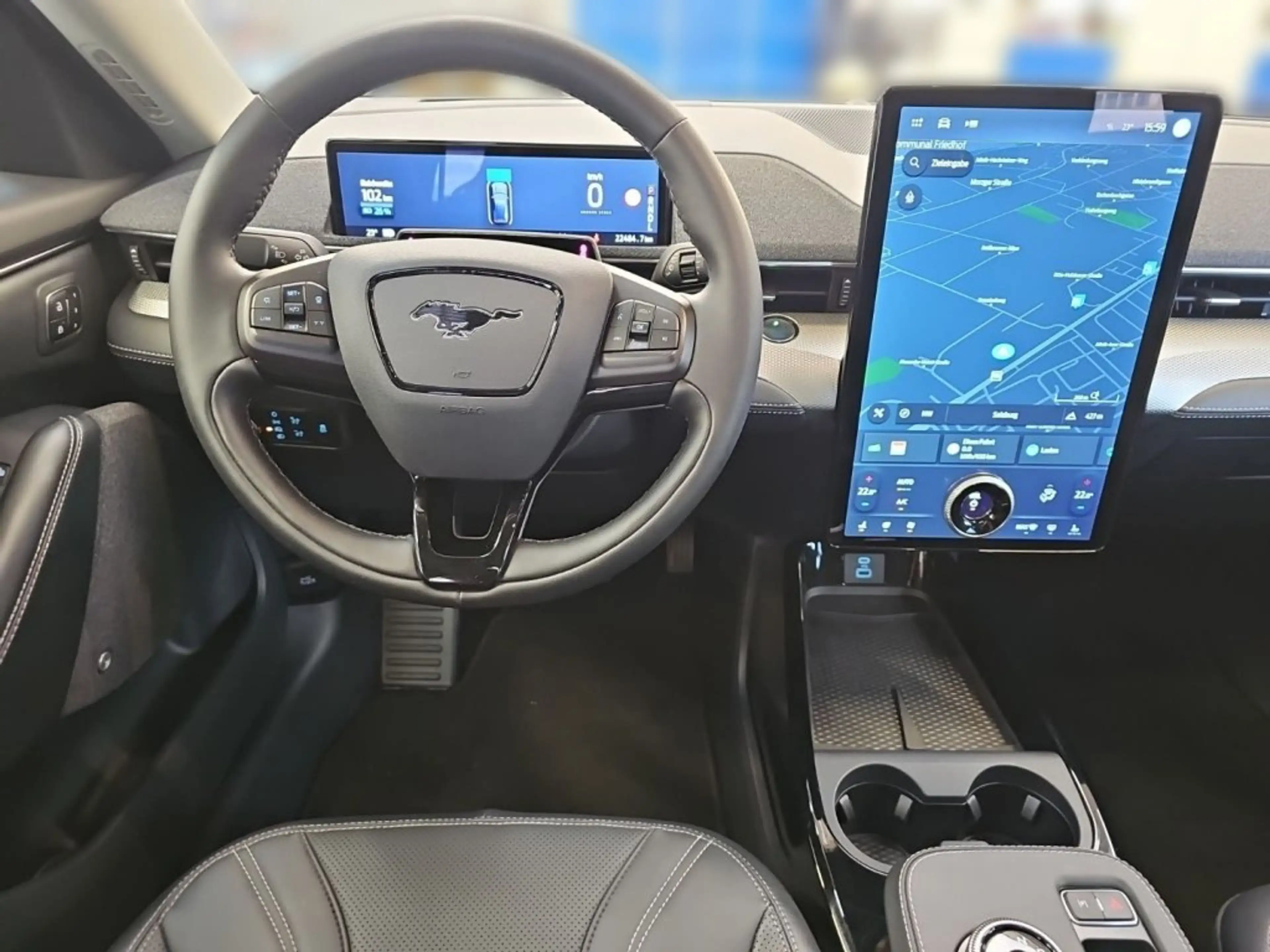 Ford Mustang Mach-E Elektro 70kWh Standard Range — photo 8