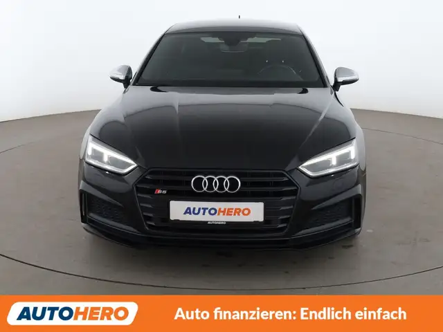 Audi S5 view 9