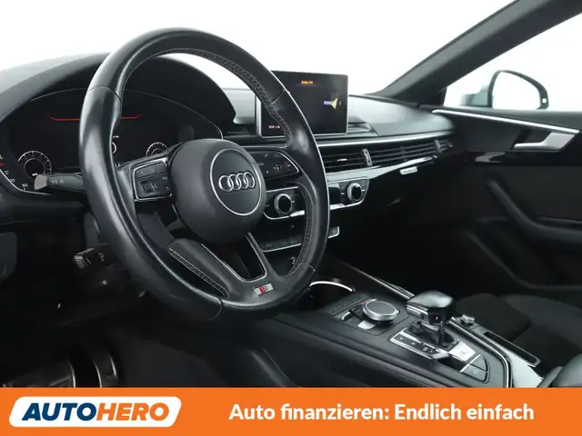Audi S5 view 11