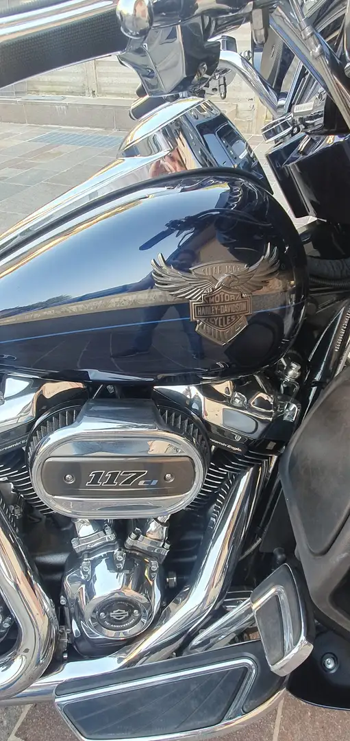 Harley-Davidson CVO Limited FLHTKSE - 1
