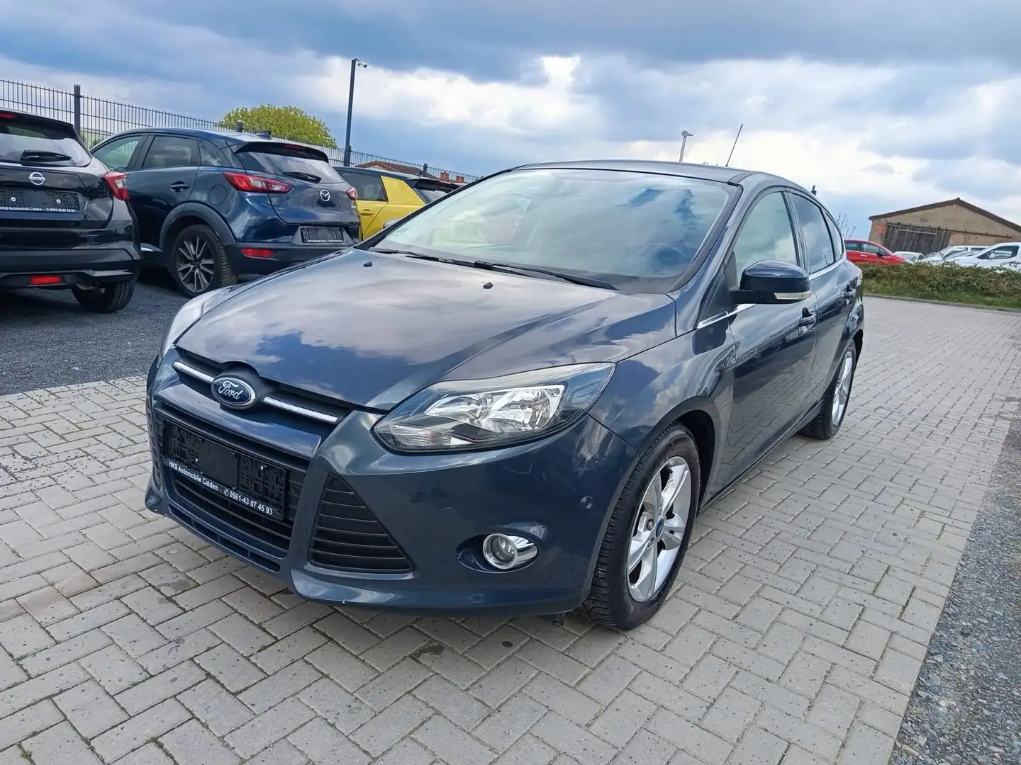 Ford Focus Lim. Champions Edition Grau - 1