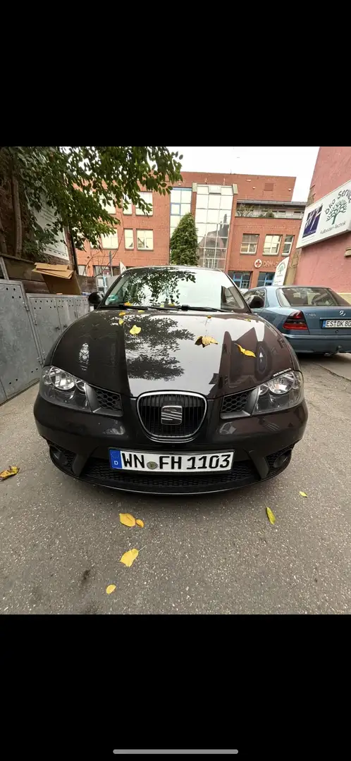 SEAT Ibiza 1.4 16V Style Schwarz - 1