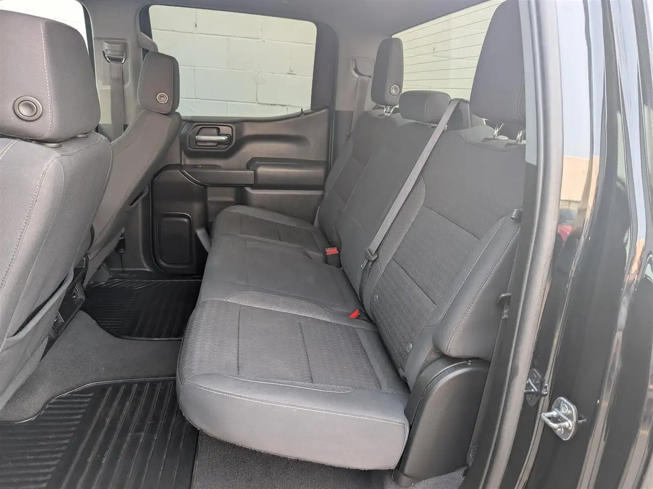 Chevrolet Silverado 1500 photo Chevrolet Silverado 1500