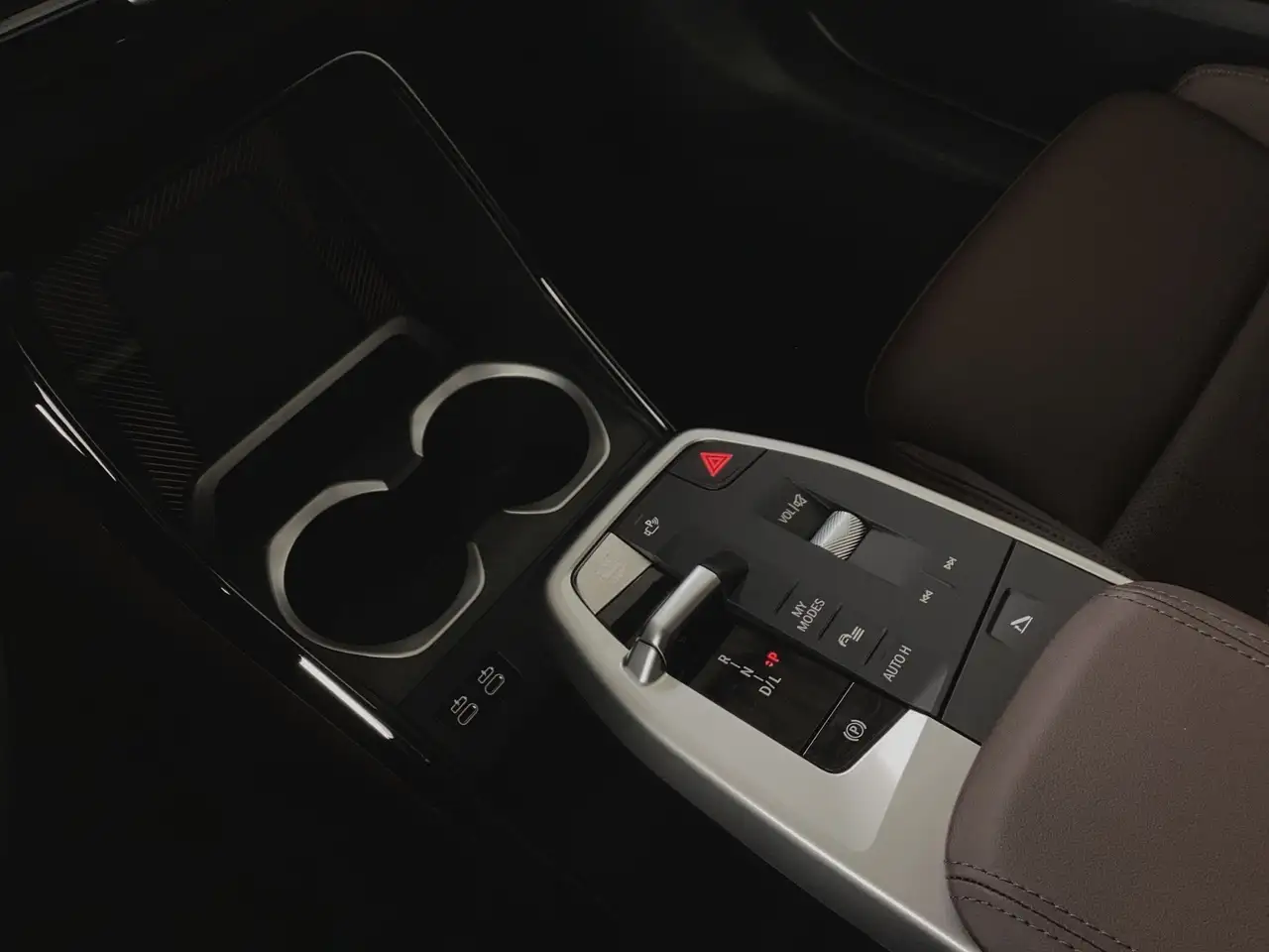 BMW X1 sDrive18i xLine LED ACC 360° HUD AHK Pano H/K 9