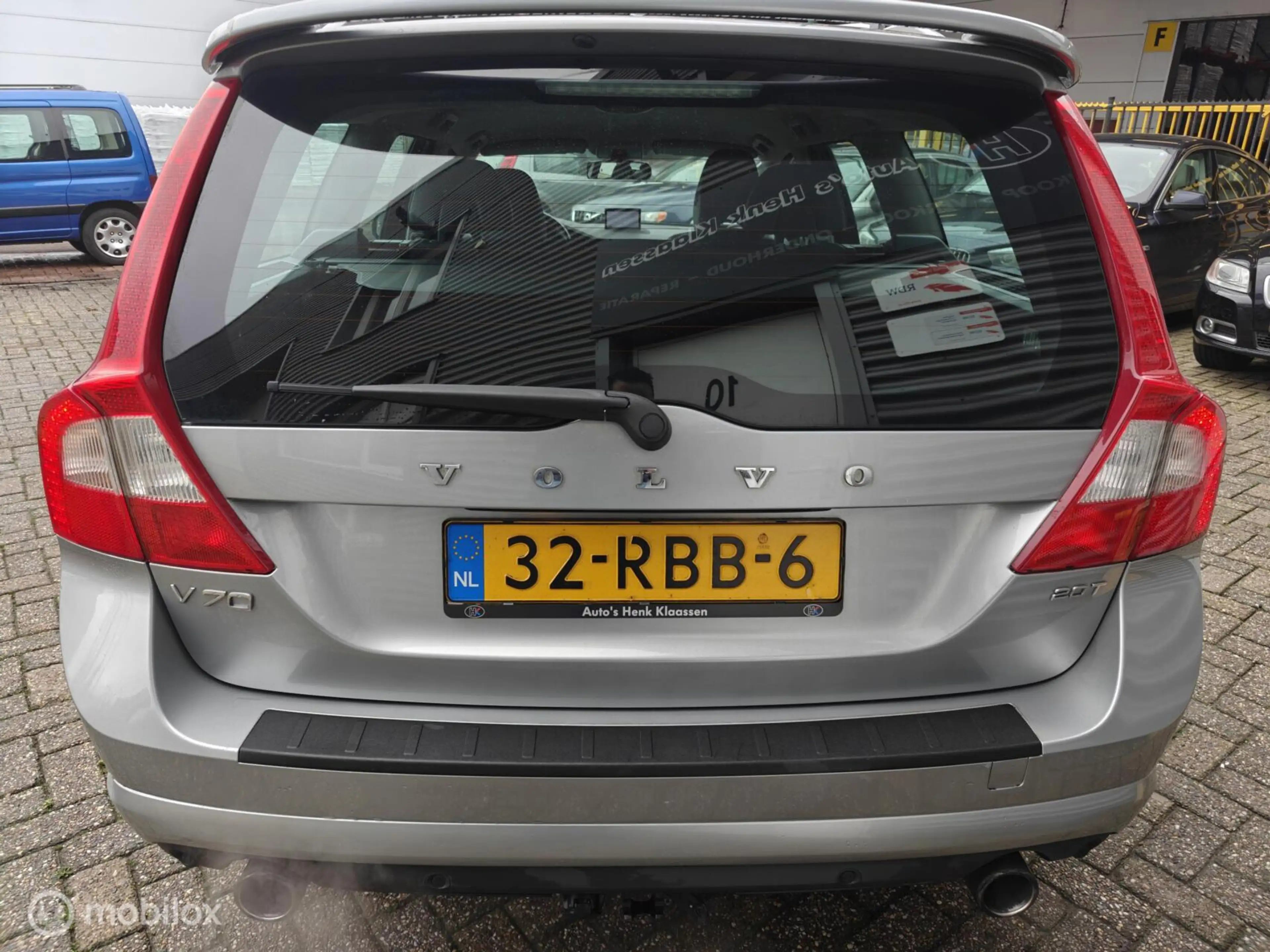 Volvo V70 2.0T 203pk H6 R-Edition Navi Volleder Trekhaak PDC — photo 7