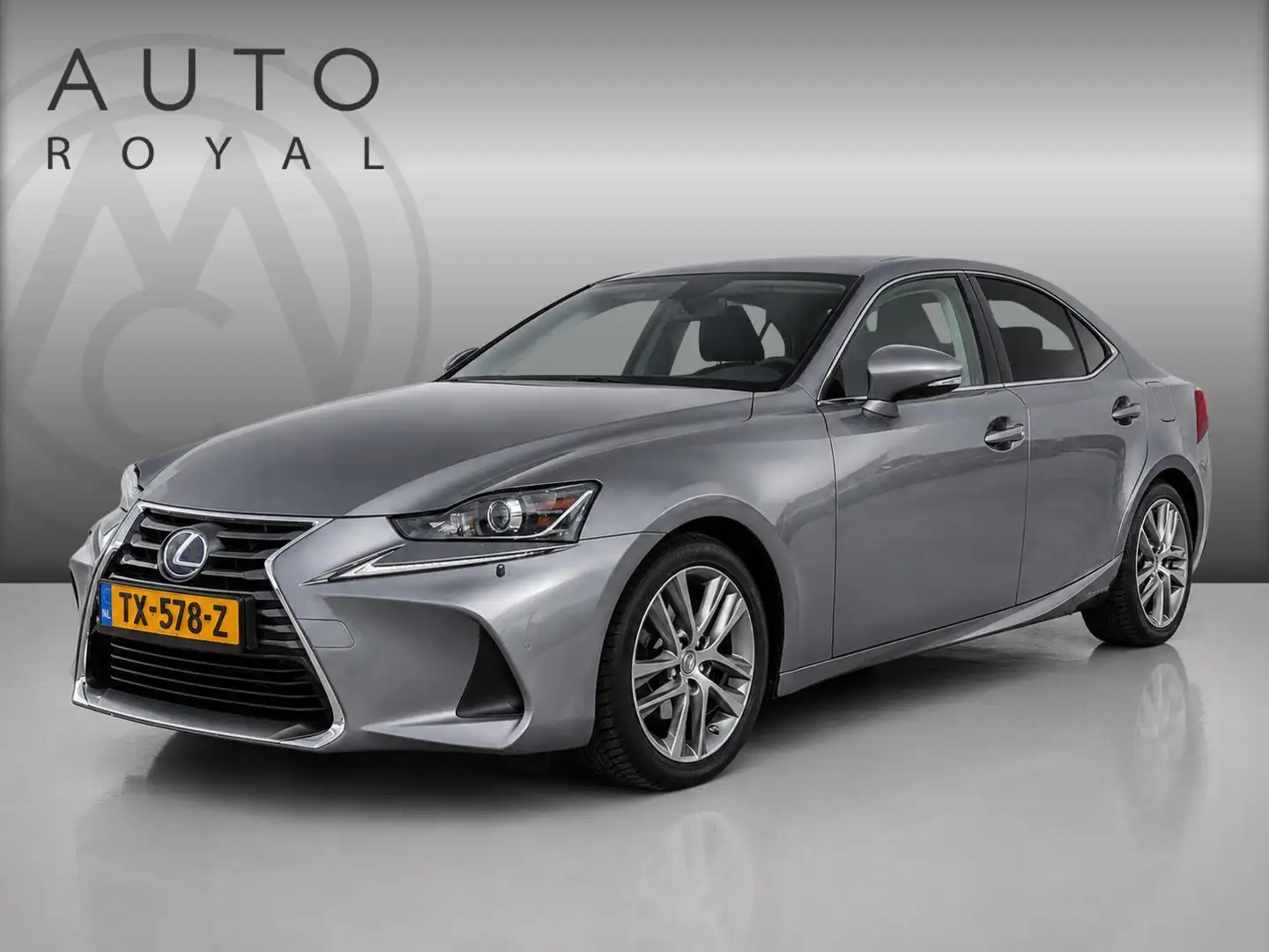 Lexus IS 300 300h Hybrid Business Line AUTOMAAT| CAMERA| AIRCO/ Grau - 1