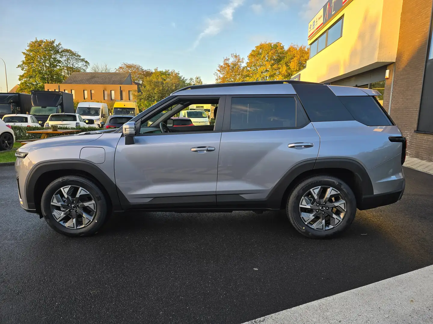 KGM Torres EVX PLATINUM Argent - 2