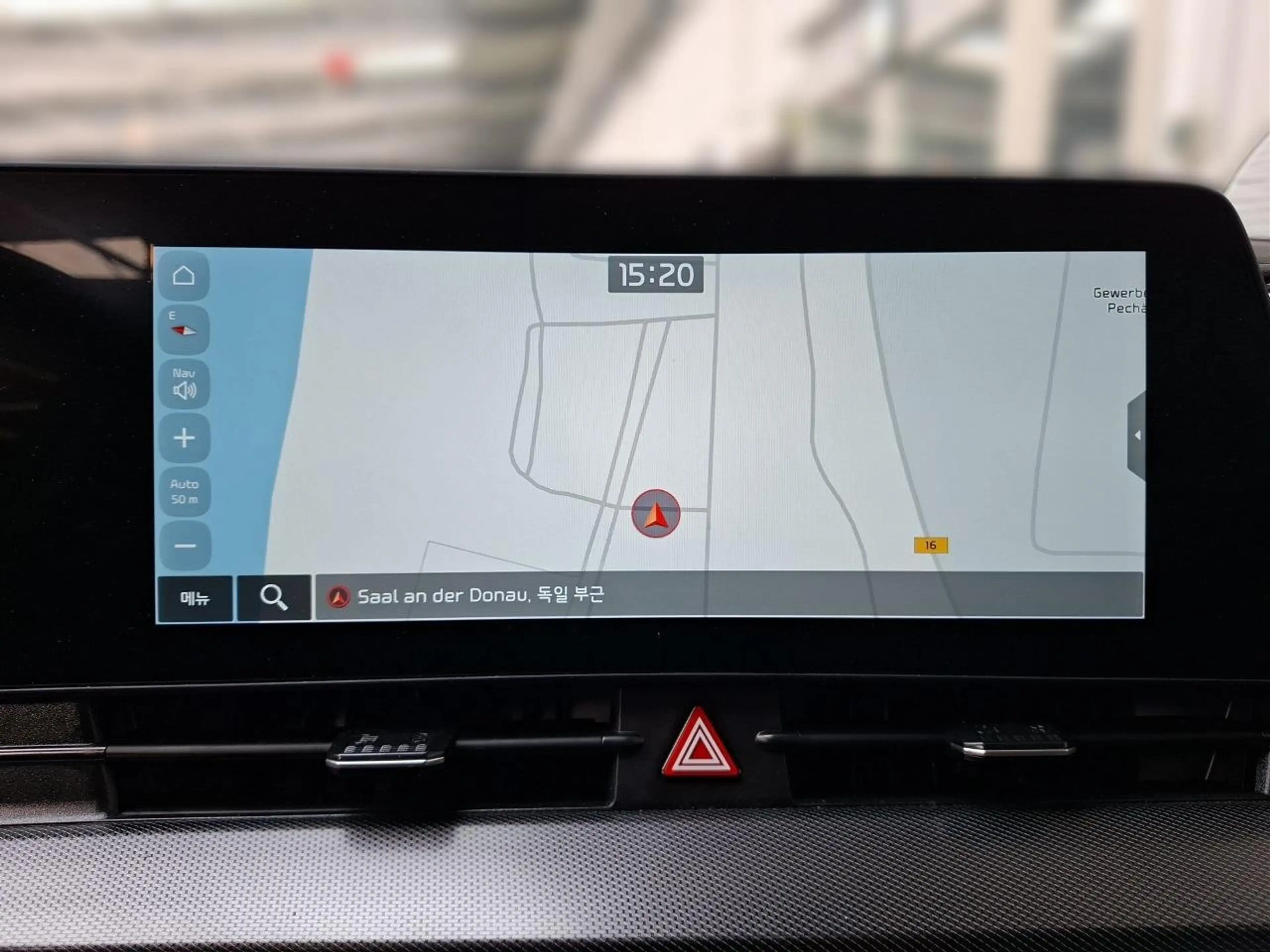 Kia Sportage 1.6 T-GDI Plug-in Hybrid Plug&Ride 4WD — photo 10