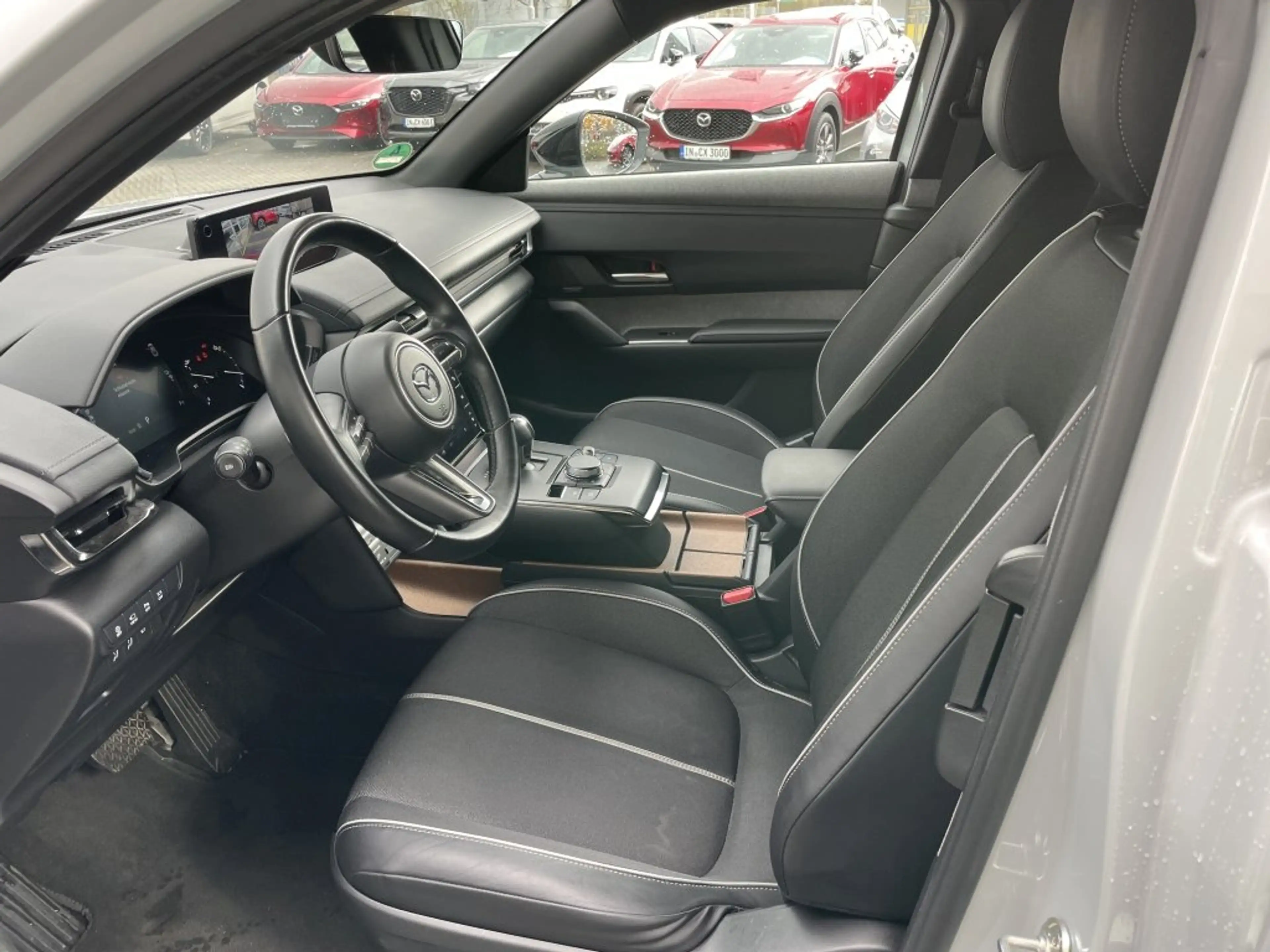 Mazda MX-30 EV Elektro Makoto Bose 360-Grad Login ACC Matrix — photo 8