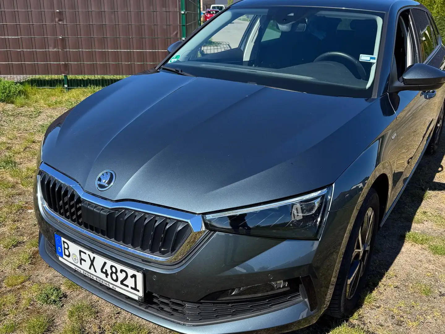 Skoda Scala Scala 1.0 TSI Drive 125 Schwarz - 1