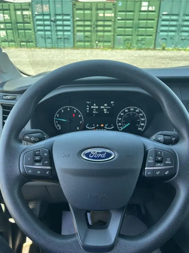Ford Transit Cargo Van снимка Ford Transit Cargo Van