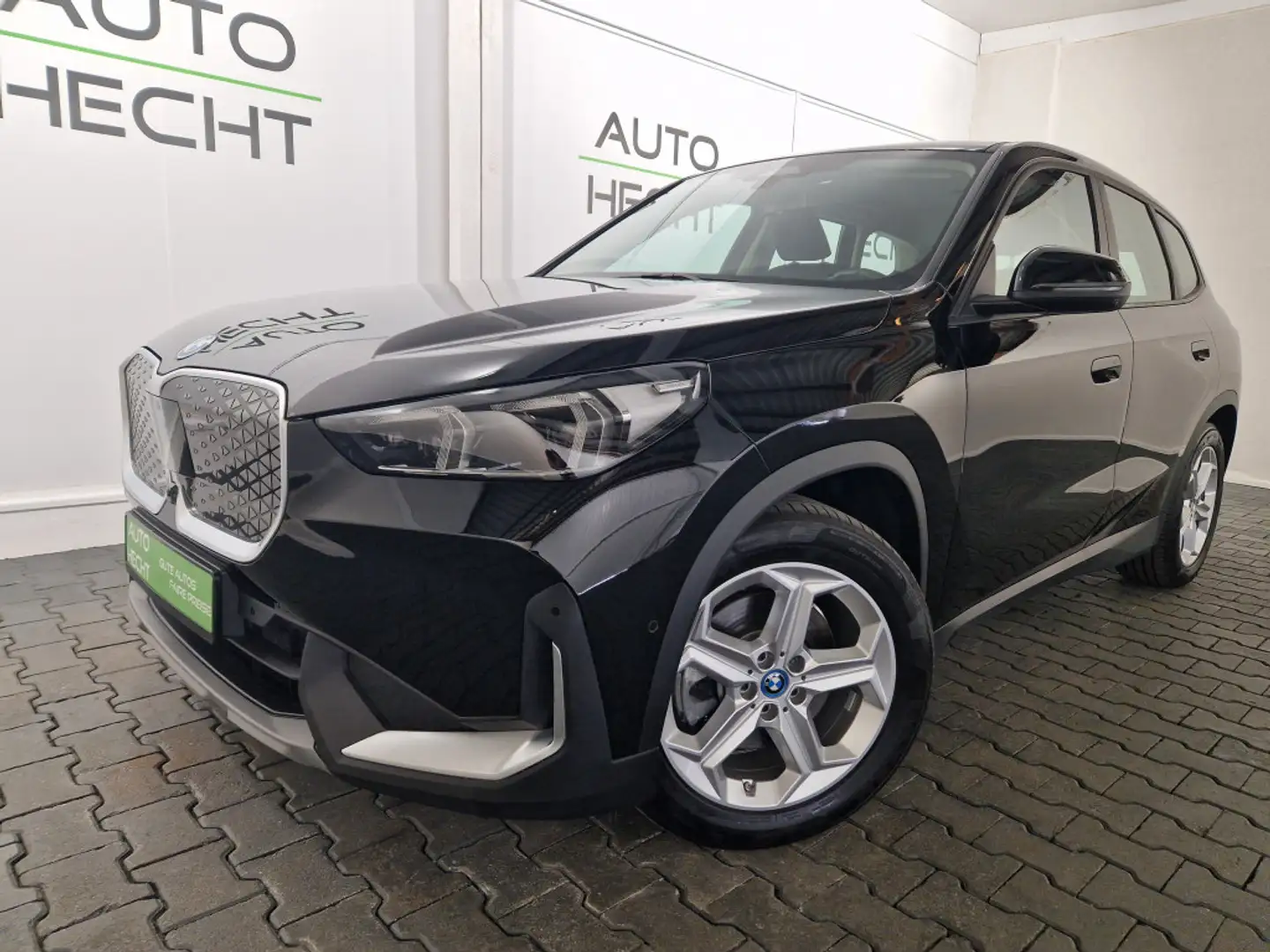 BMW X1 xDrive30, Head-Up, AHK, 360° Kamera, LED Nero - 1