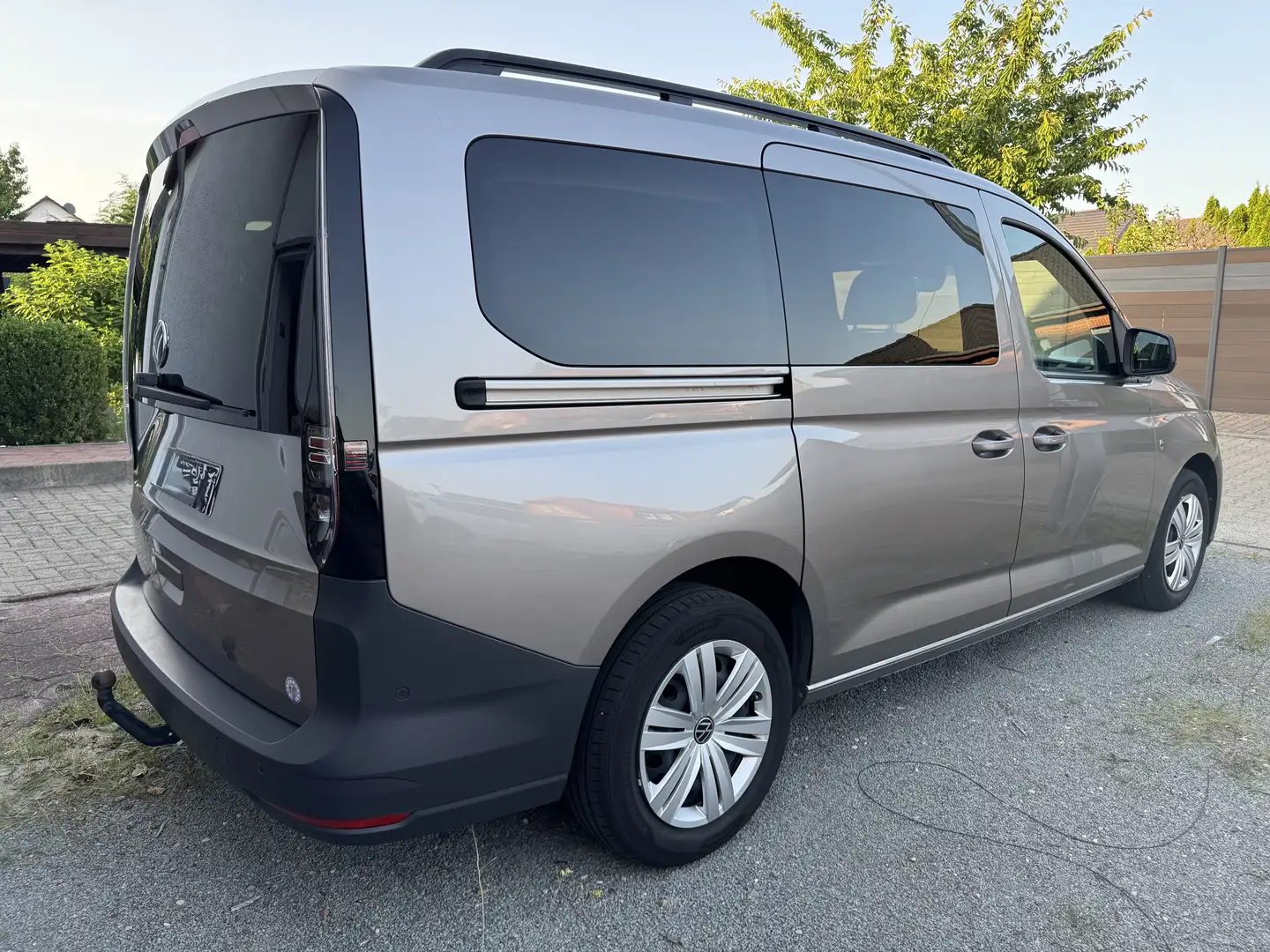 Volkswagen Caddy Maxi California 4Motion Beige - 1