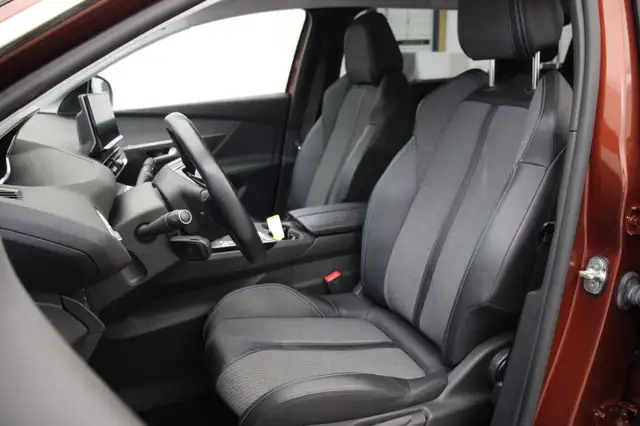 Peugeot 5008 view 9