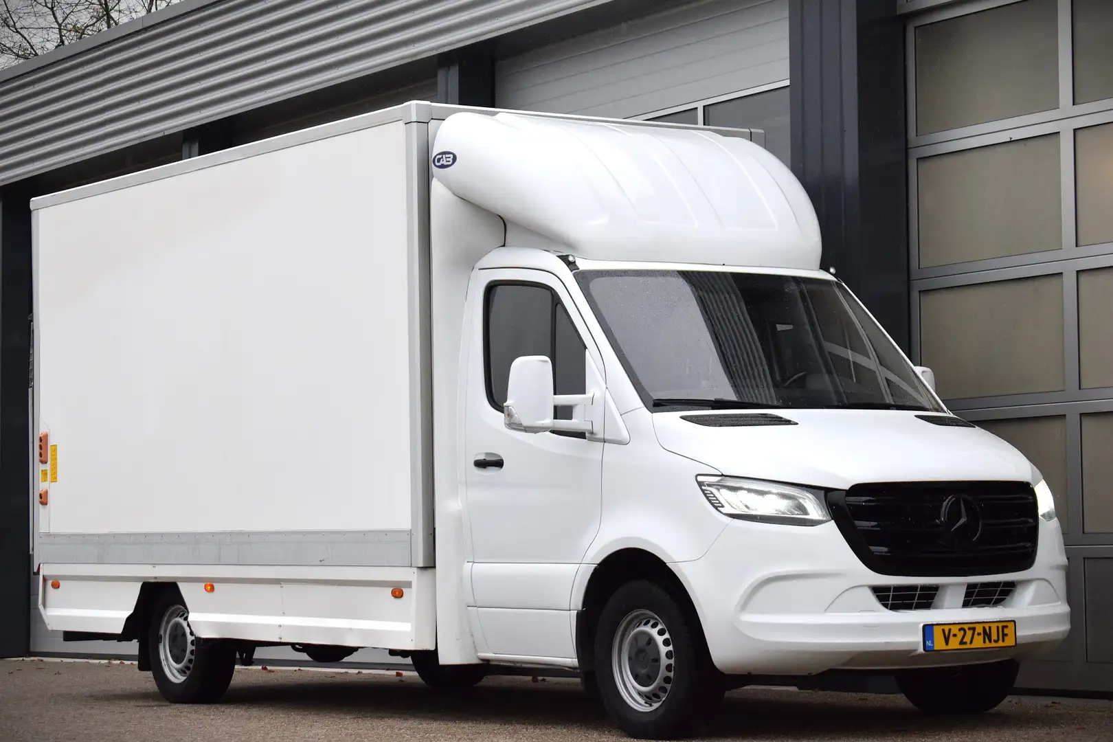 Mercedes-Benz Sprinter 319 3.0 V6 Meubelbak 6 cilinder | LED | El. Stoele Weiß - 2