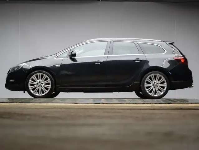 Opel Astra Sports Tourer 1.4 Turbo GT Sport NAVI,CLIMATE,CRUI