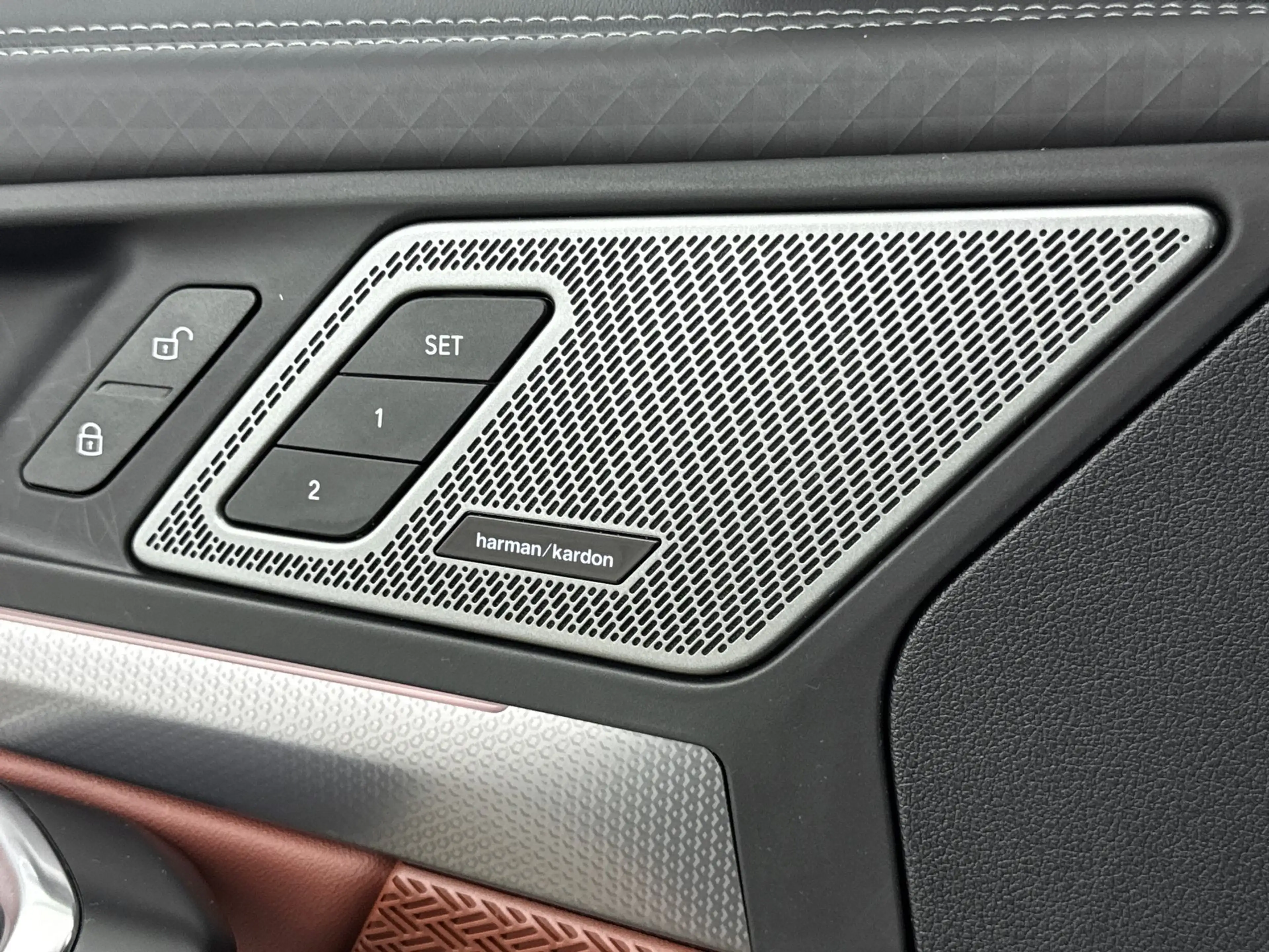 BMW iX2 eDrive20 M Sport / Panoramadak / Sportstoelen / Ad — photo 11