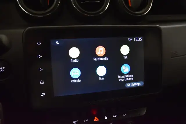 Dacia Duster view 10