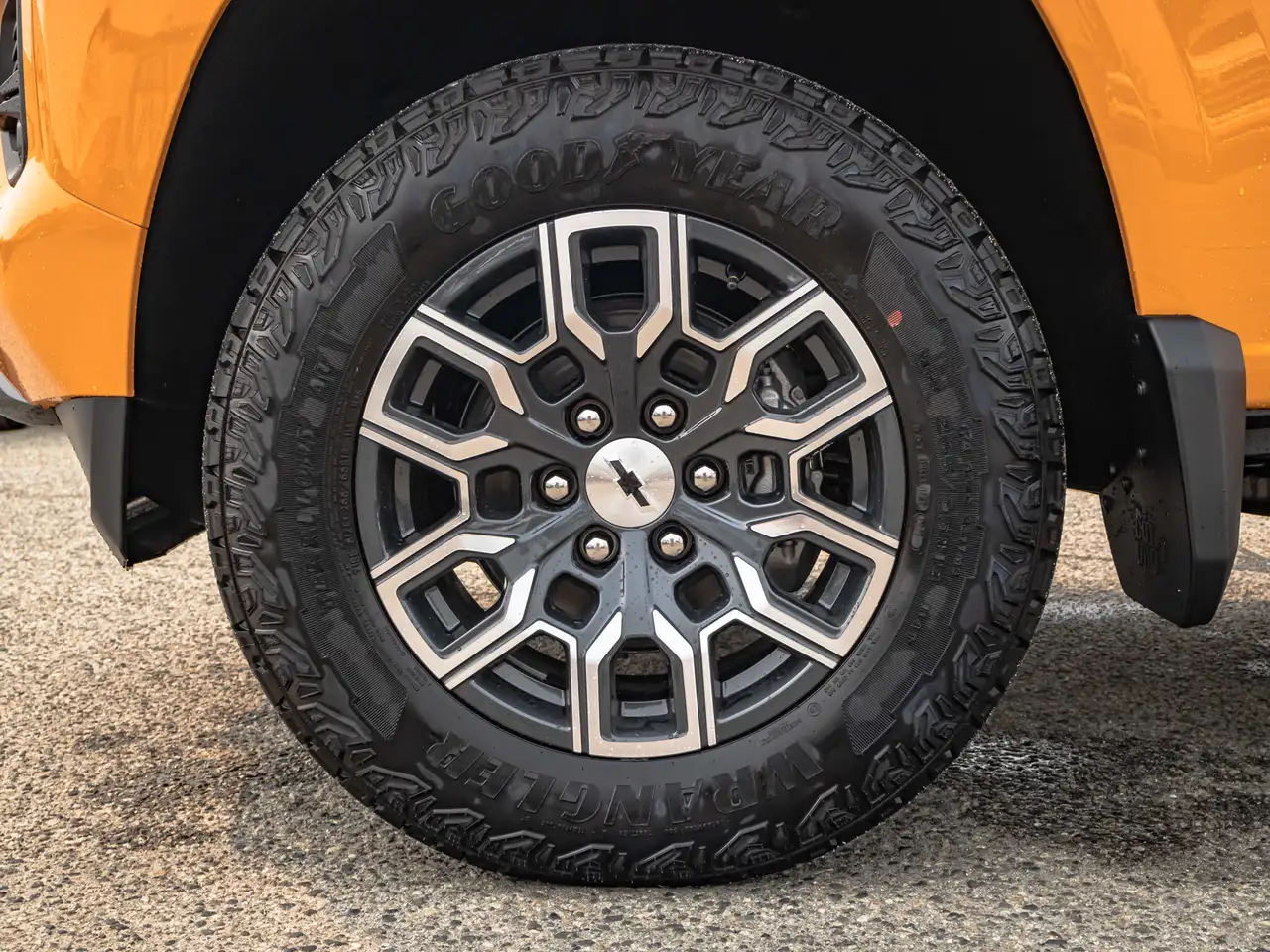 Chevrolet Colorado снимка Chevrolet Colorado