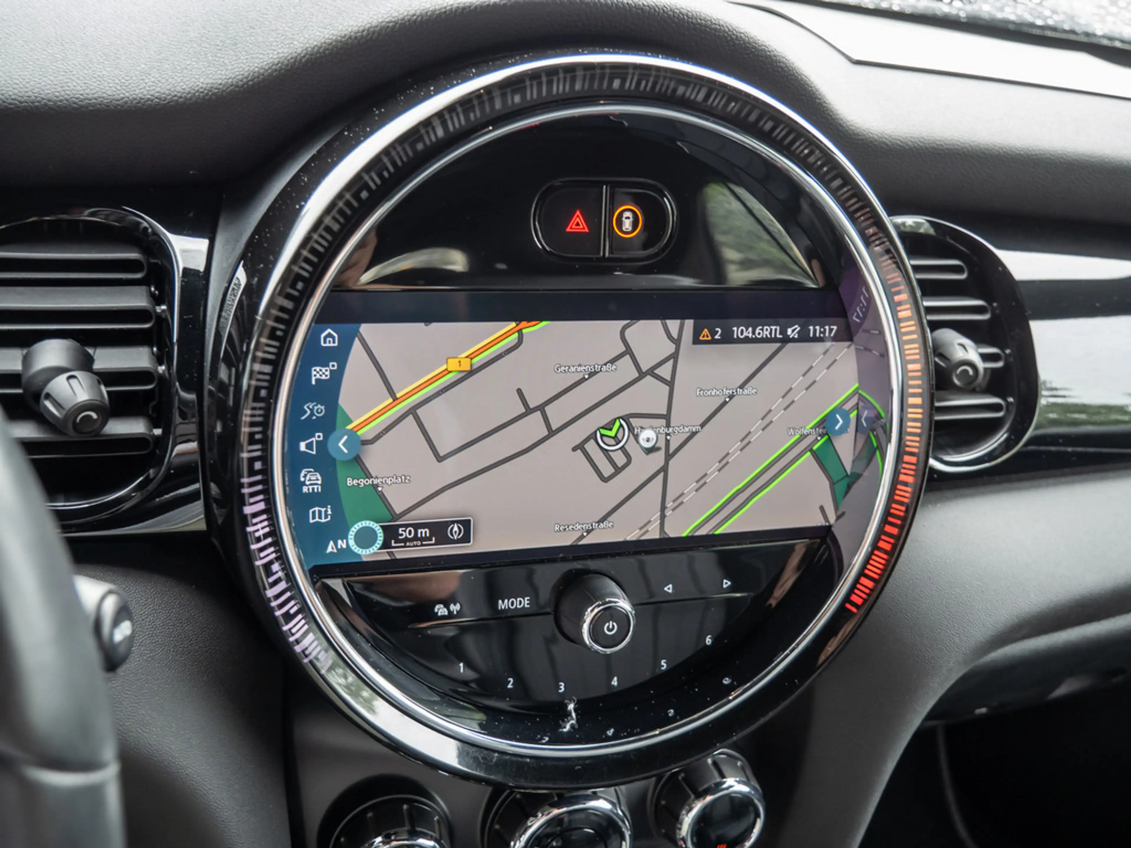MINI Cooper Cabrio Yours Trim HUD+NAVI+LEDER+KEYLE — photo 12