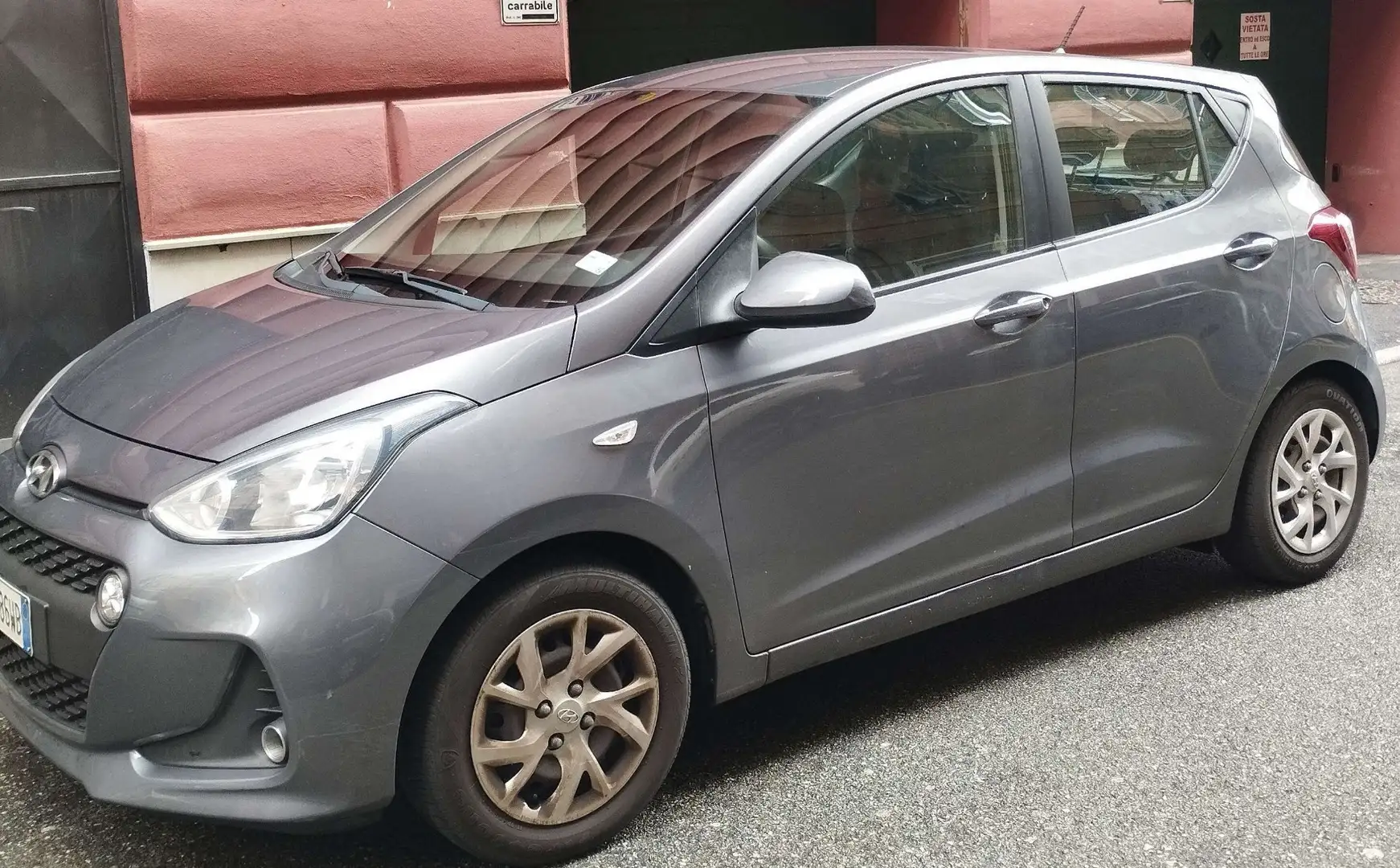 Hyundai i10 Comfort Grigio - 1