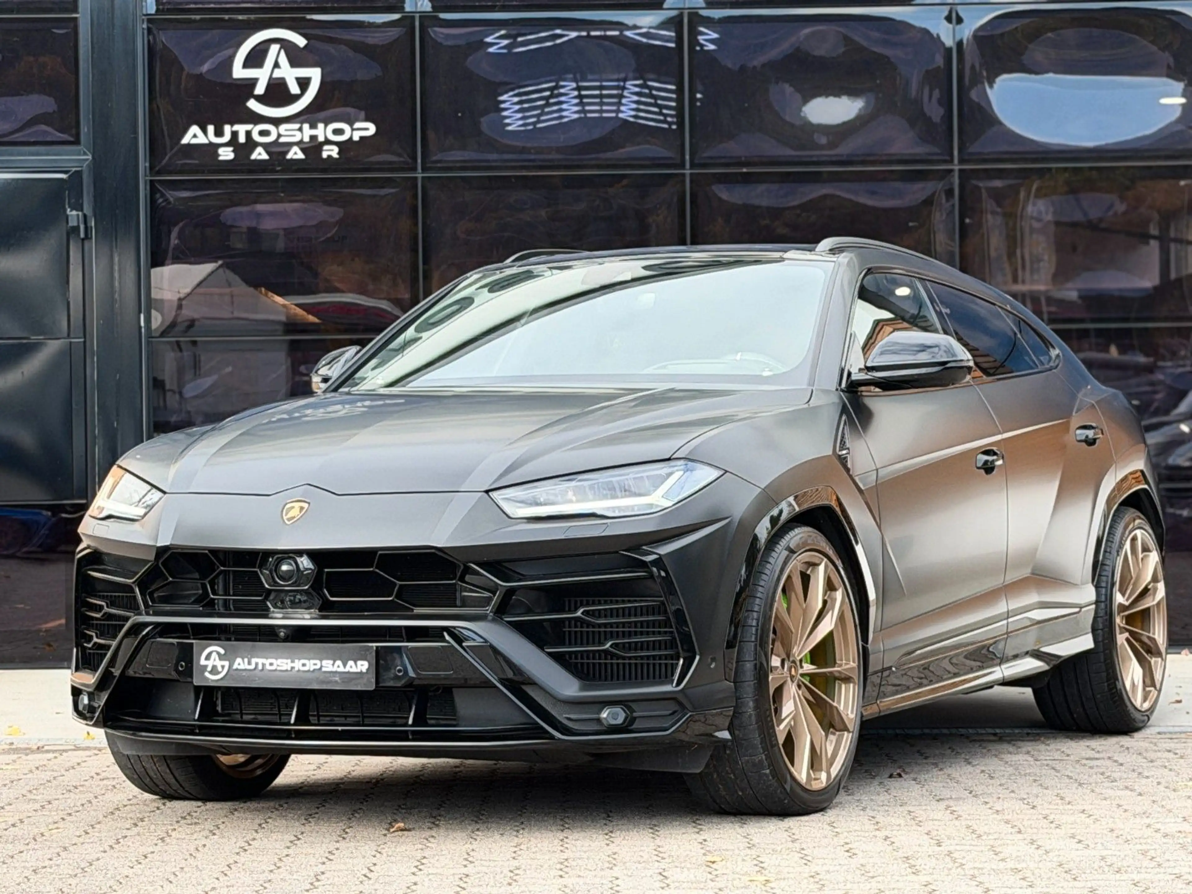 Lamborghini Urus 4.0 V8 Autom. MwSt/23-Zoll/B&O/360°/PANO