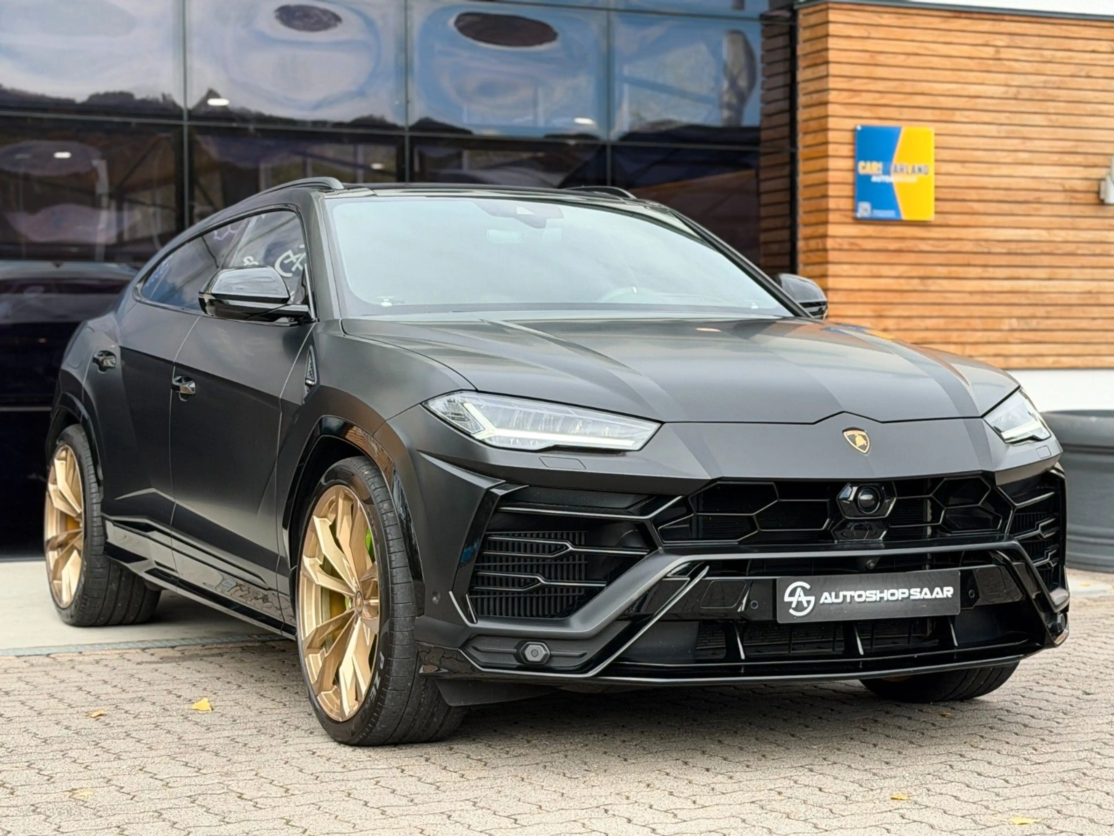 Lamborghini Urus 4.0 V8 Autom. MwSt/23-Zoll/B&O/360°/PANO — photo 14