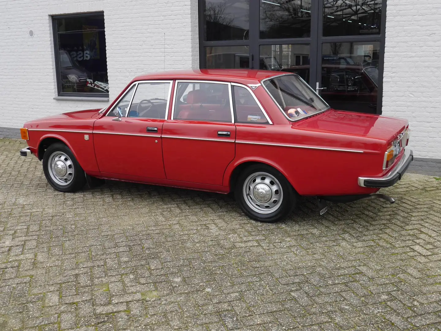 Volvo 144 De Luxe Rot - 2