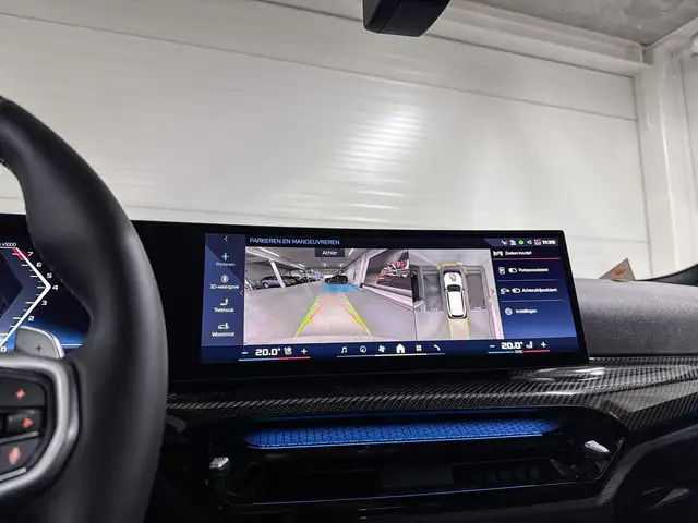 BMW 3 Series view 13