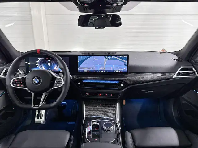 BMW 3 Series view 11