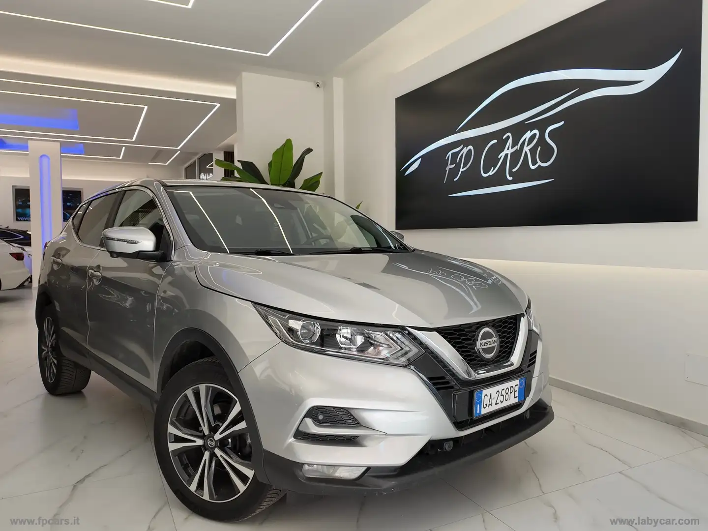 Nissan Qashqai 1.5 dCi 115 CV DCT N-Connecta N1 Bianco - 1