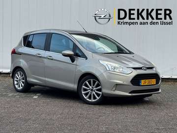 1.0 EcoBoost Titanium met Navi/Camera, Trekhaak, V