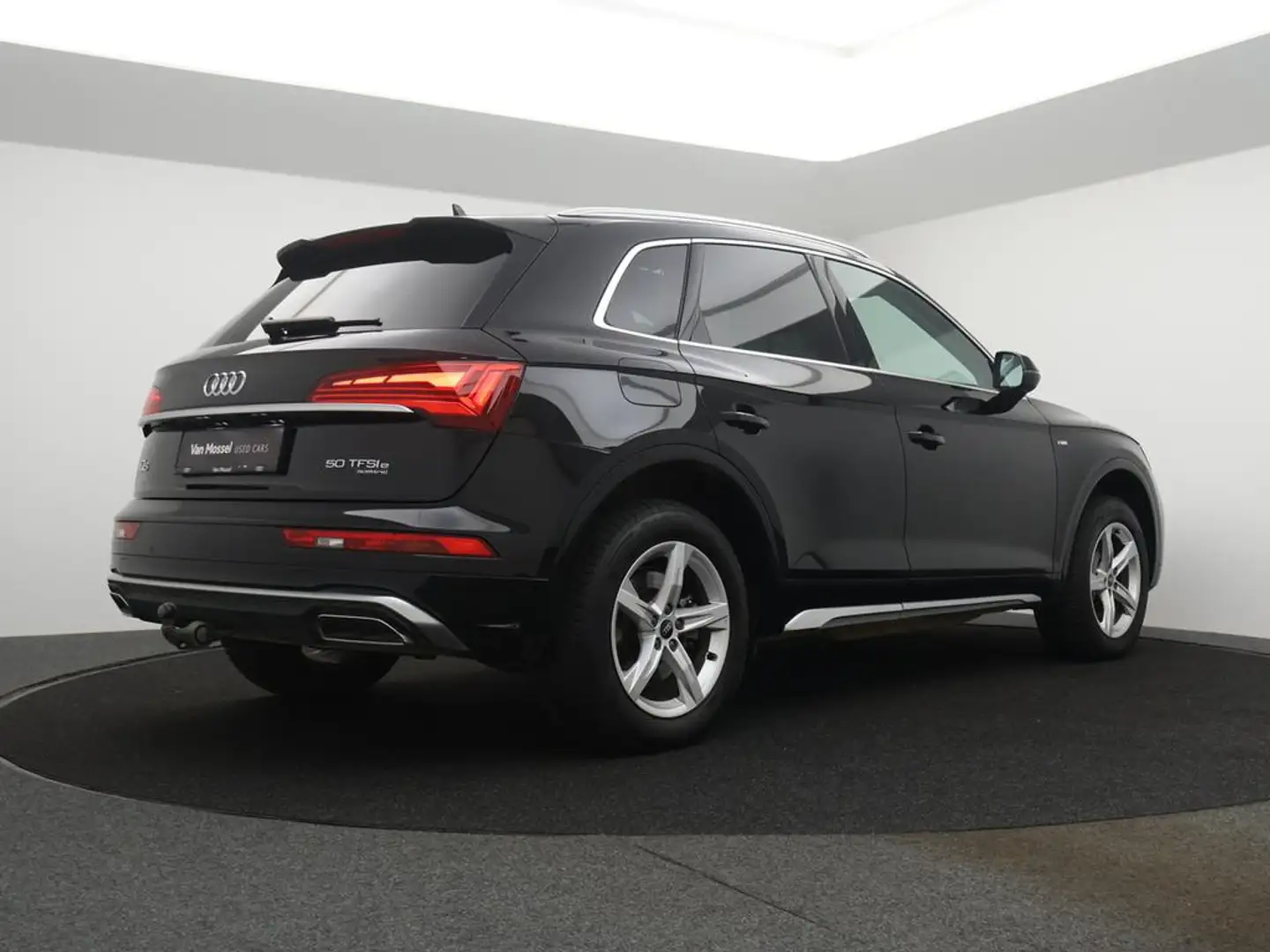 Audi Q5 PHEV Audi Q5 TFSIe PHEV QUATTRO S-LINE 50TFSIe 299PK *AUTOMAAT*PANO DAK*TREKHAAK*LEDER*SPORTSEATS*ZETELVERWARMING*NAVI*AP Noir - 2