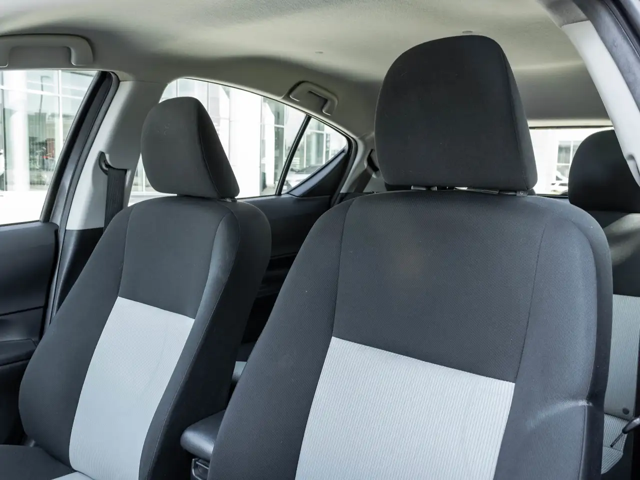 Toyota Prius c снимка Toyota Prius c