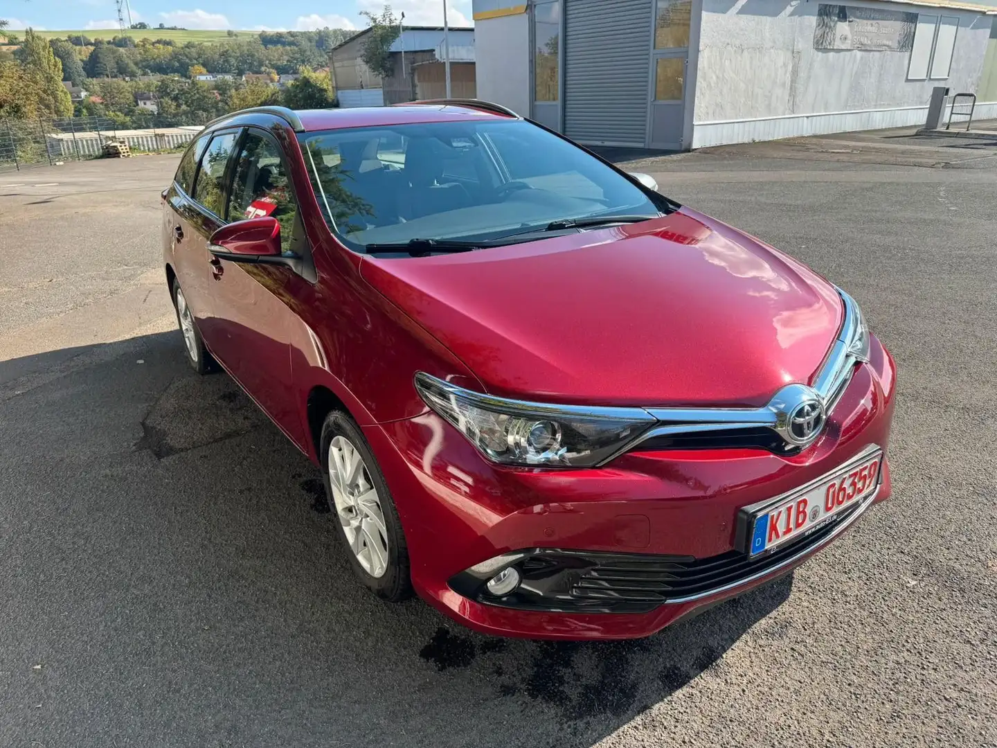 Toyota Auris Touring Sports Comfort Rot - 2