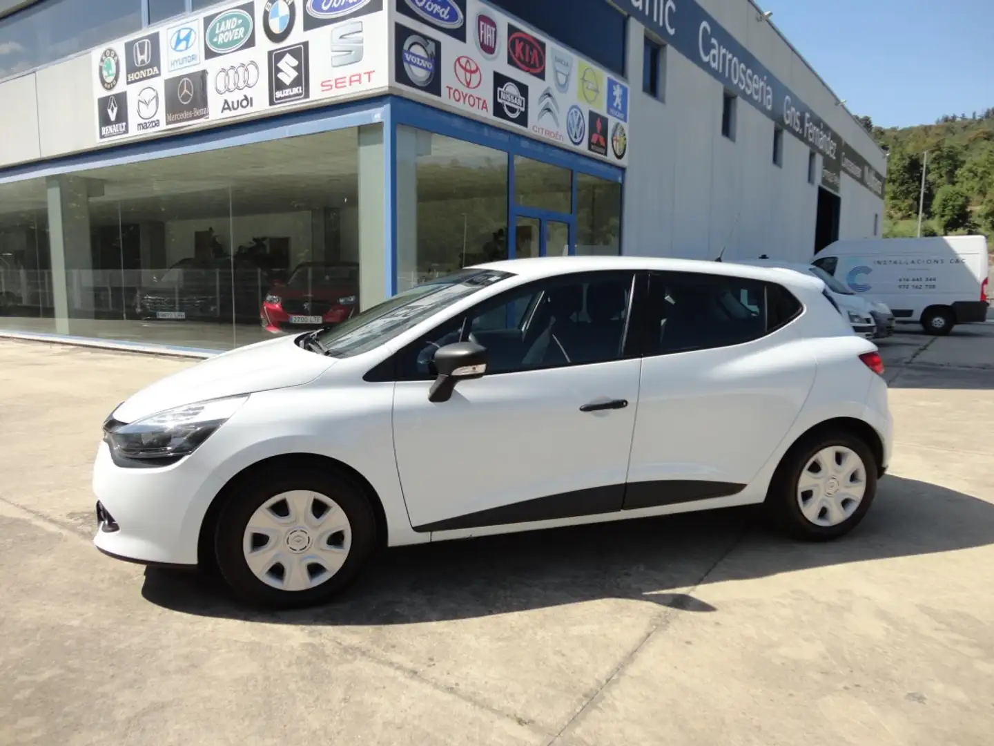 Renault Clio 1.5dCi eco2 Energy Business 75 Weiß - 2