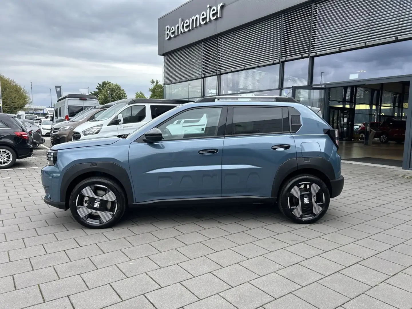Fiat Grande Panda Elektro Sonderedition Blau - 2
