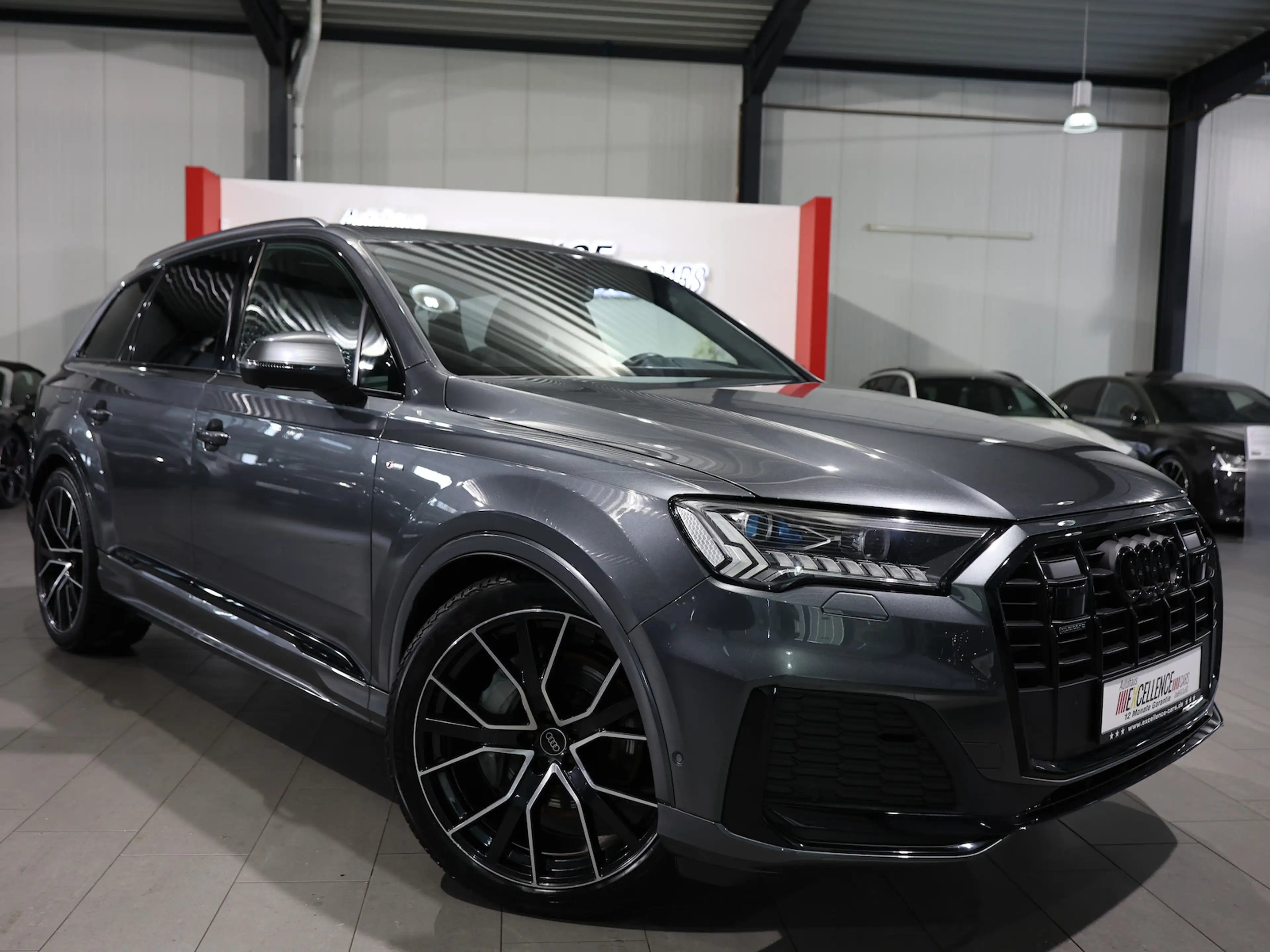 Audi Q7 50 TDI Q S-LINE SPORT PLUS BLACK / 7-SITZER /