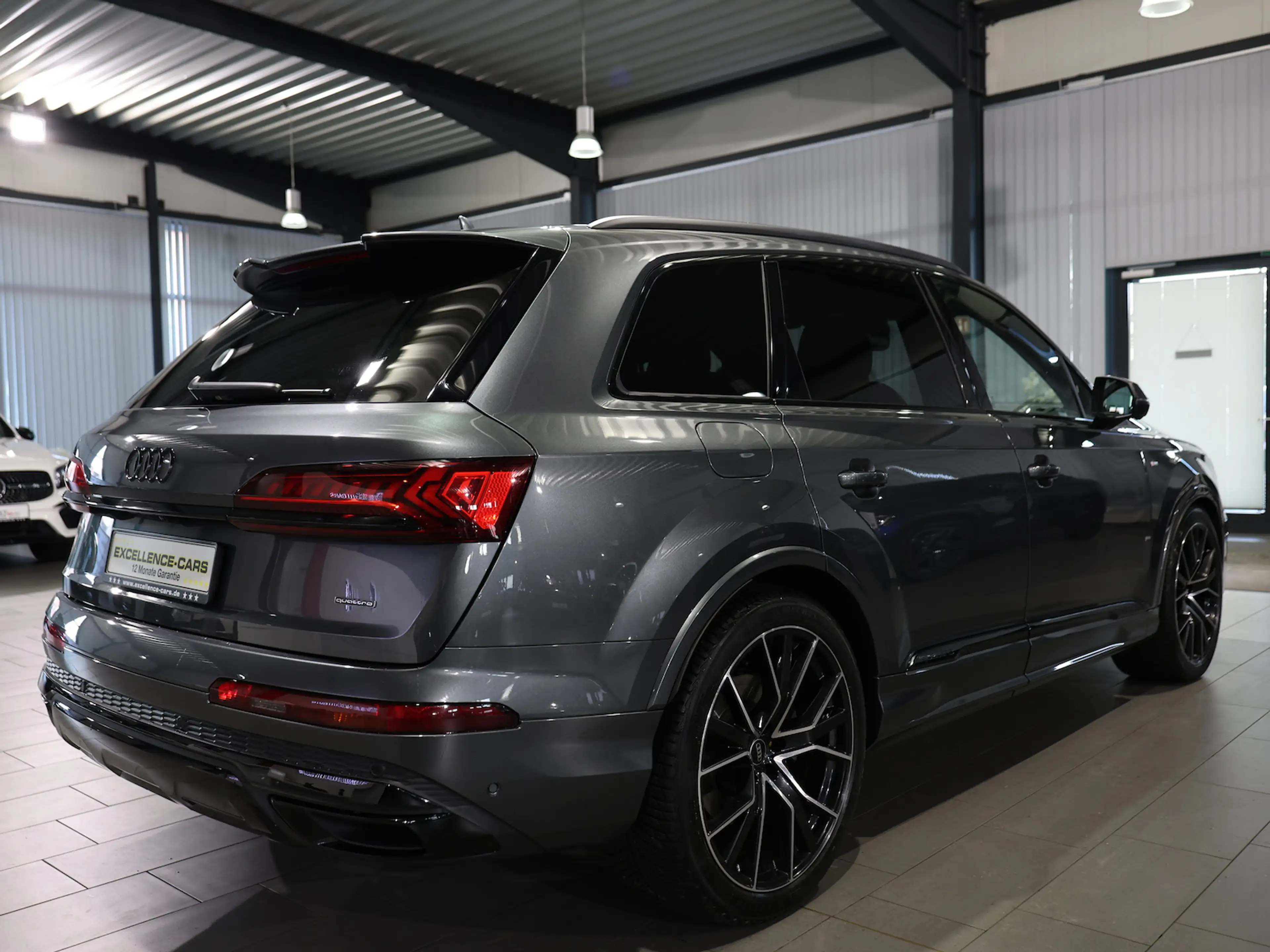Audi Q7 50 TDI Q S-LINE SPORT PLUS BLACK / 7-SITZER / — photo 9