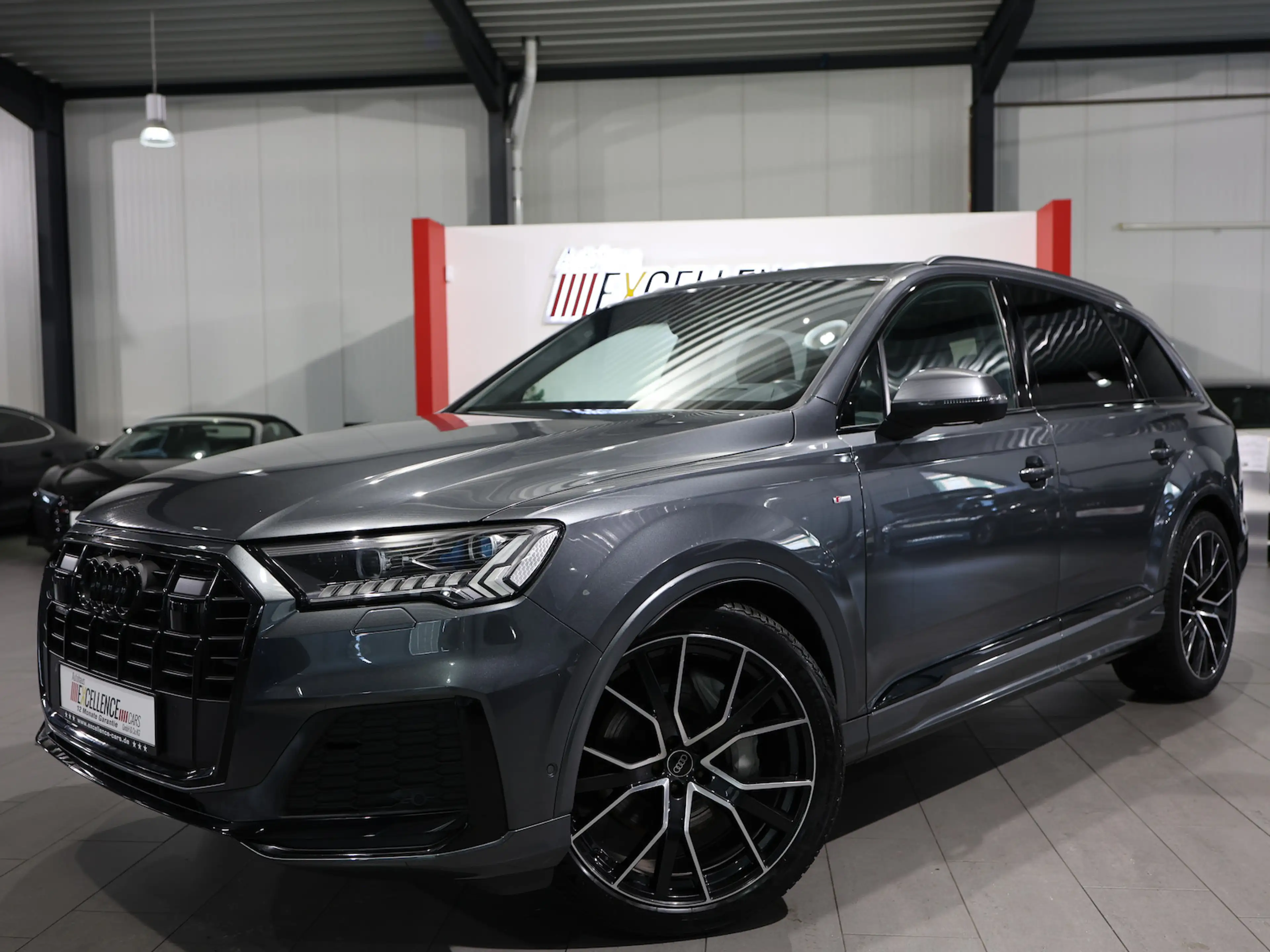 Audi Q7 50 TDI Q S-LINE SPORT PLUS BLACK / 7-SITZER / — photo 3