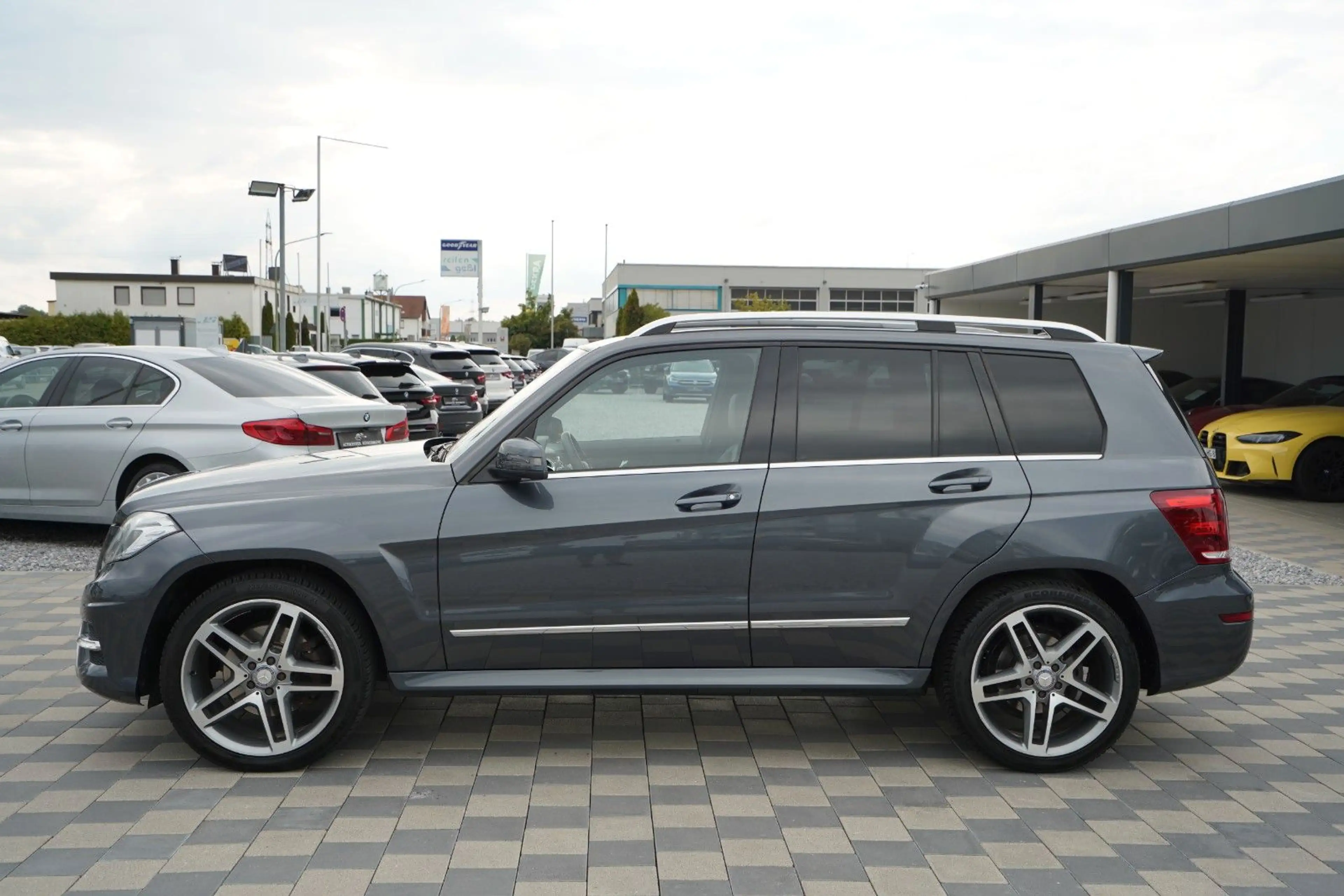 Mercedes-Benz GLK 350 CDI BE 4Matic*AMG*Leder*Kamera*AHK*20".. — photo 8