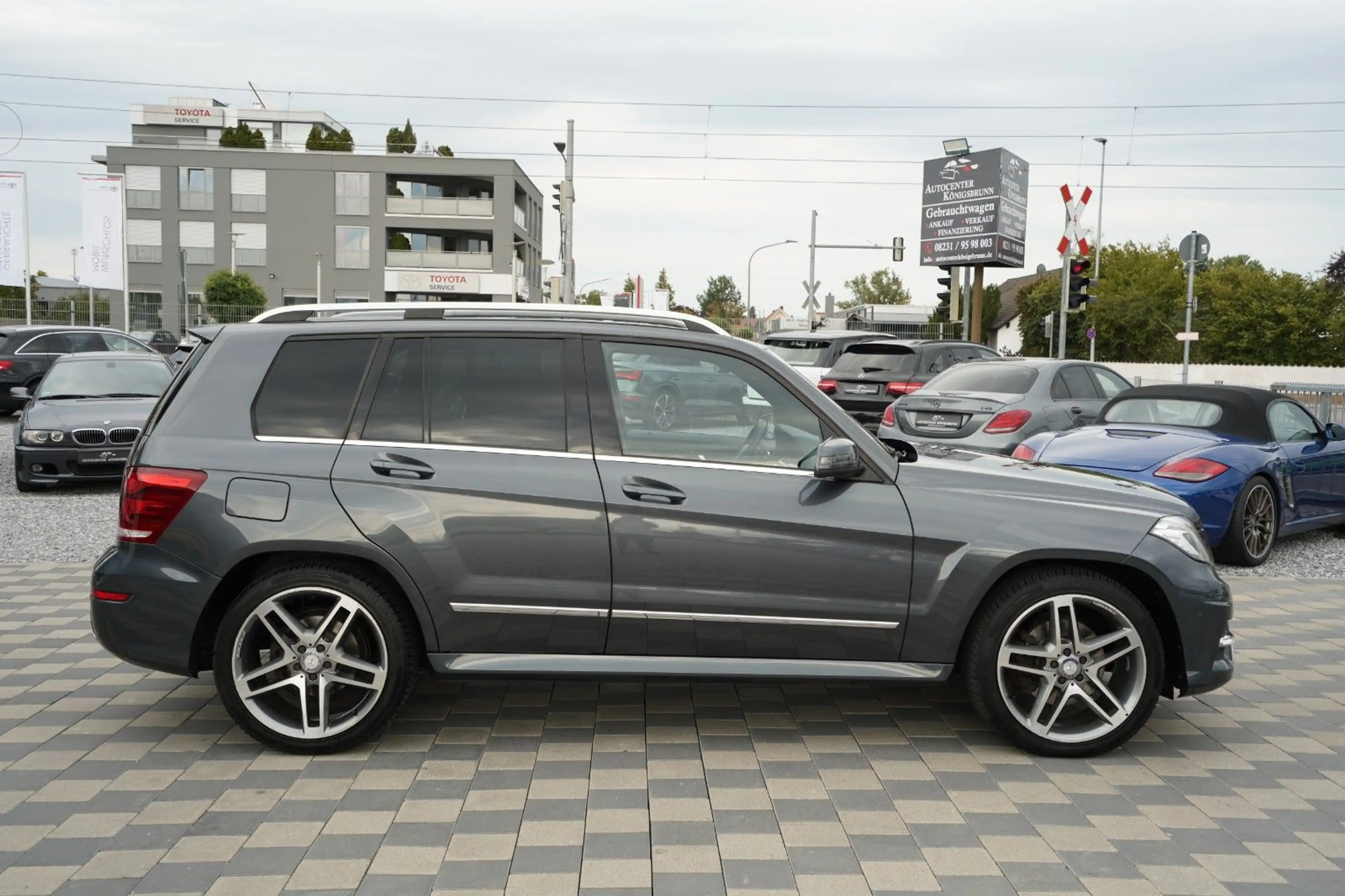 Mercedes-Benz GLK 350 CDI BE 4Matic*AMG*Leder*Kamera*AHK*20".. — photo 4