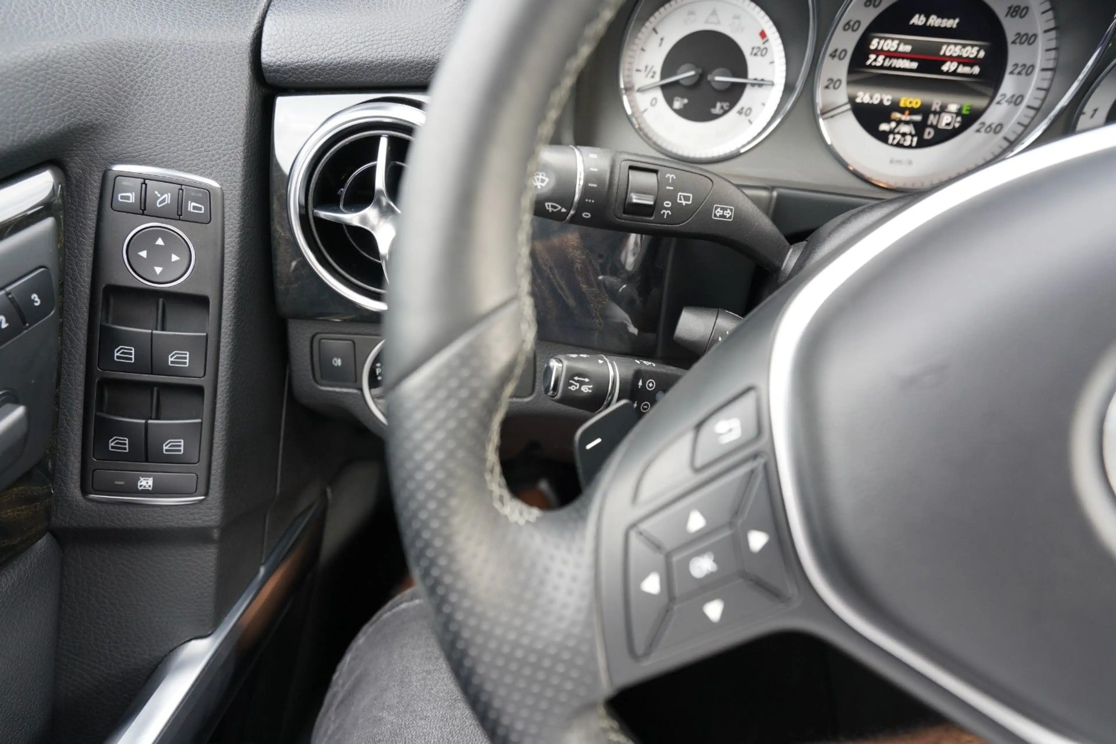 Mercedes-Benz GLK 350 CDI BE 4Matic*AMG*Leder*Kamera*AHK*20".. — photo 13