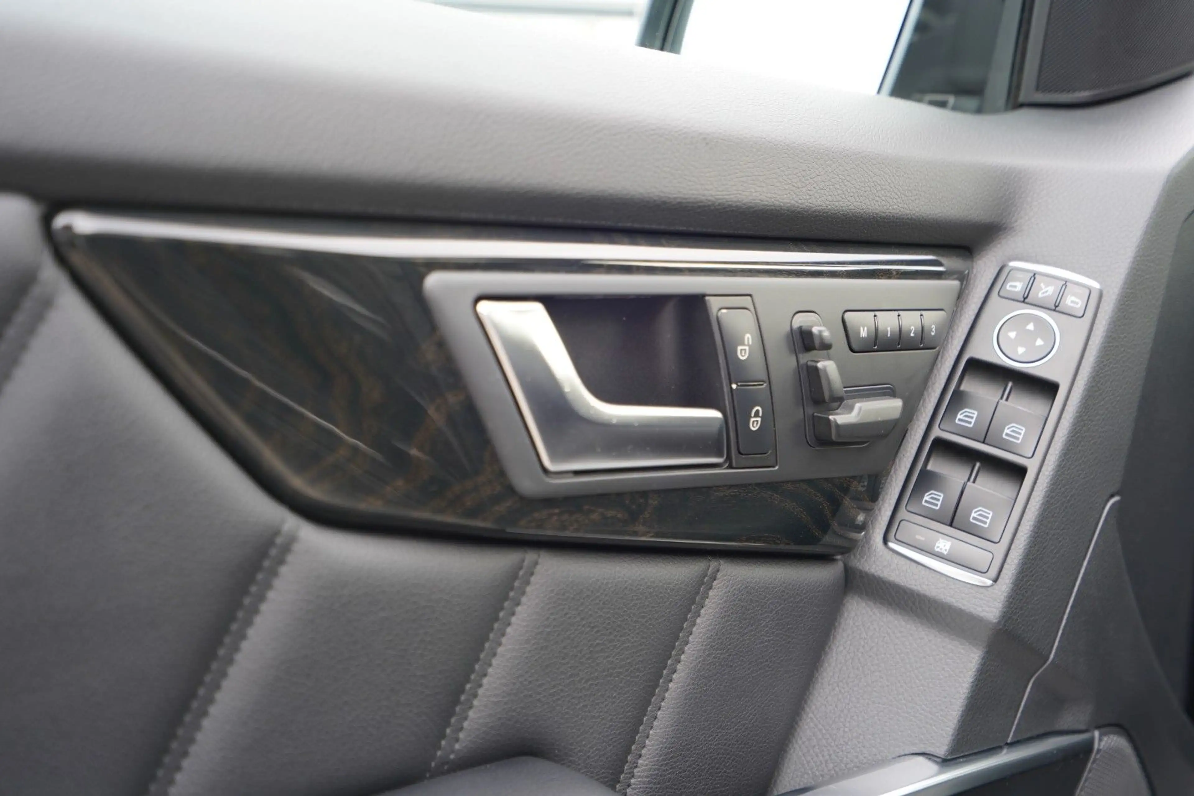 Mercedes-Benz GLK 350 CDI BE 4Matic*AMG*Leder*Kamera*AHK*20".. — photo 9