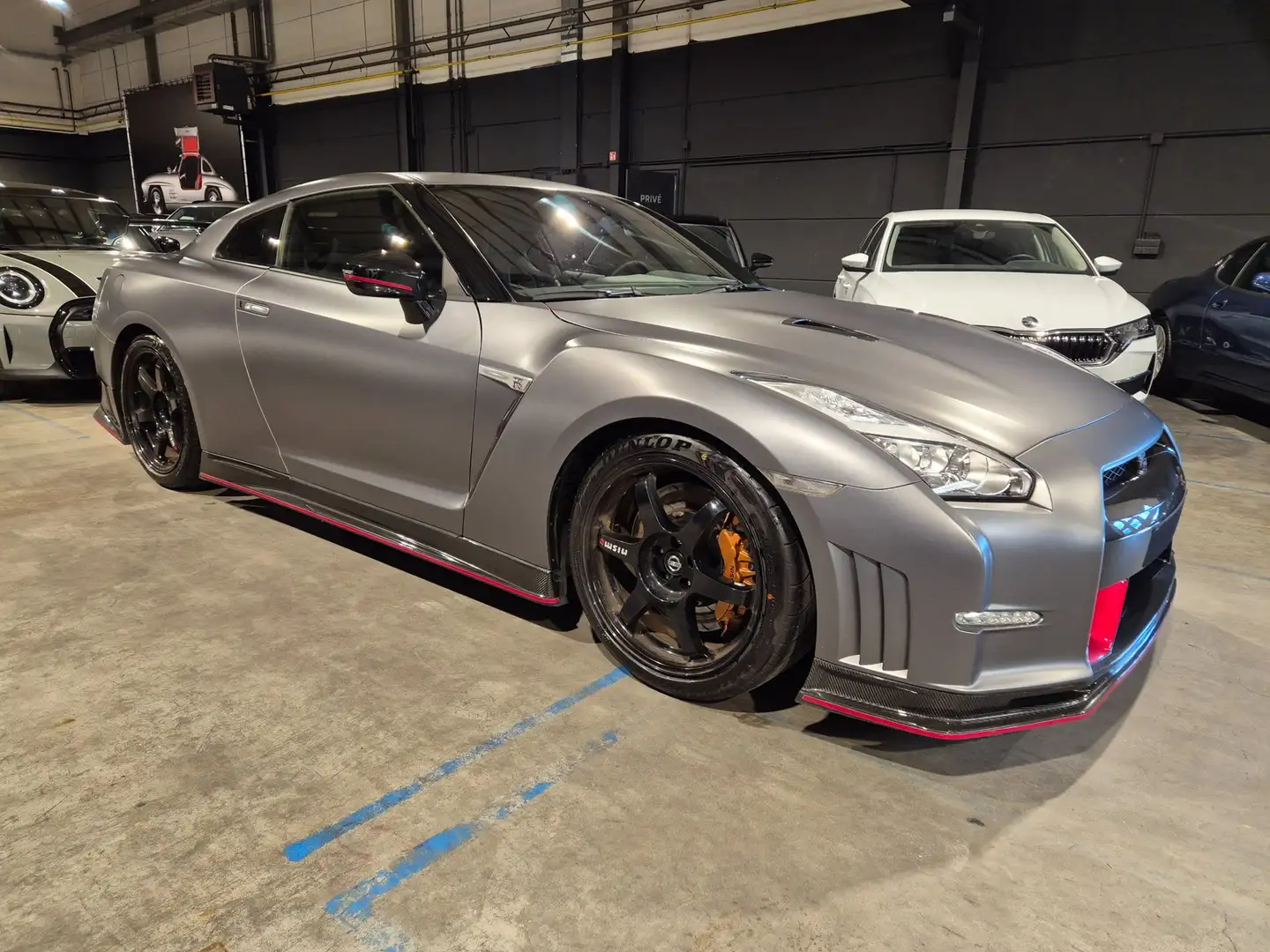 Nissan GT-R 3.8 V6 NISMO Stealth Grey - 600 pk - Carbon Aeropa Grau - 2