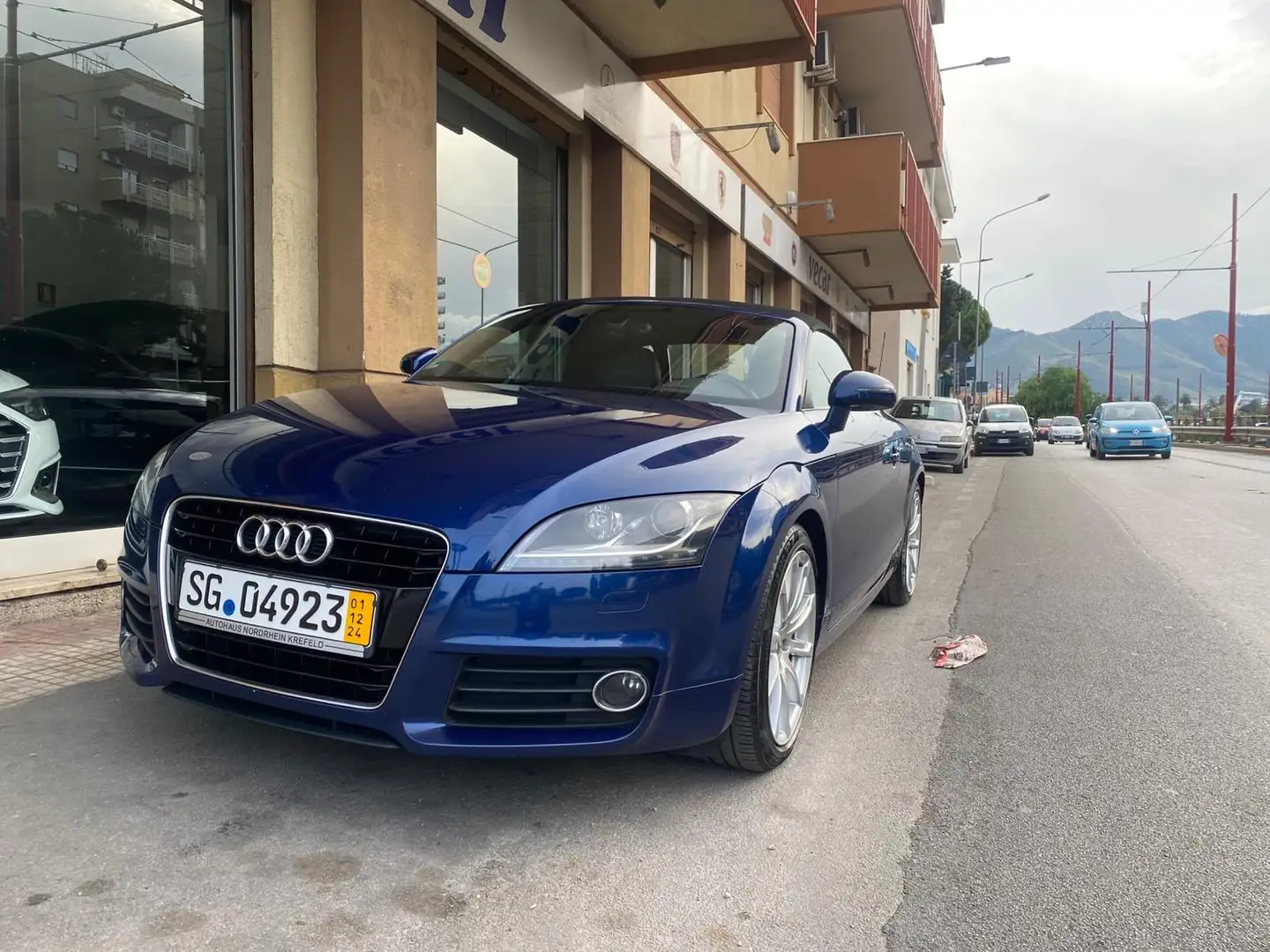 Audi TT TT Roadster 1.8t 163cv Blau - 1