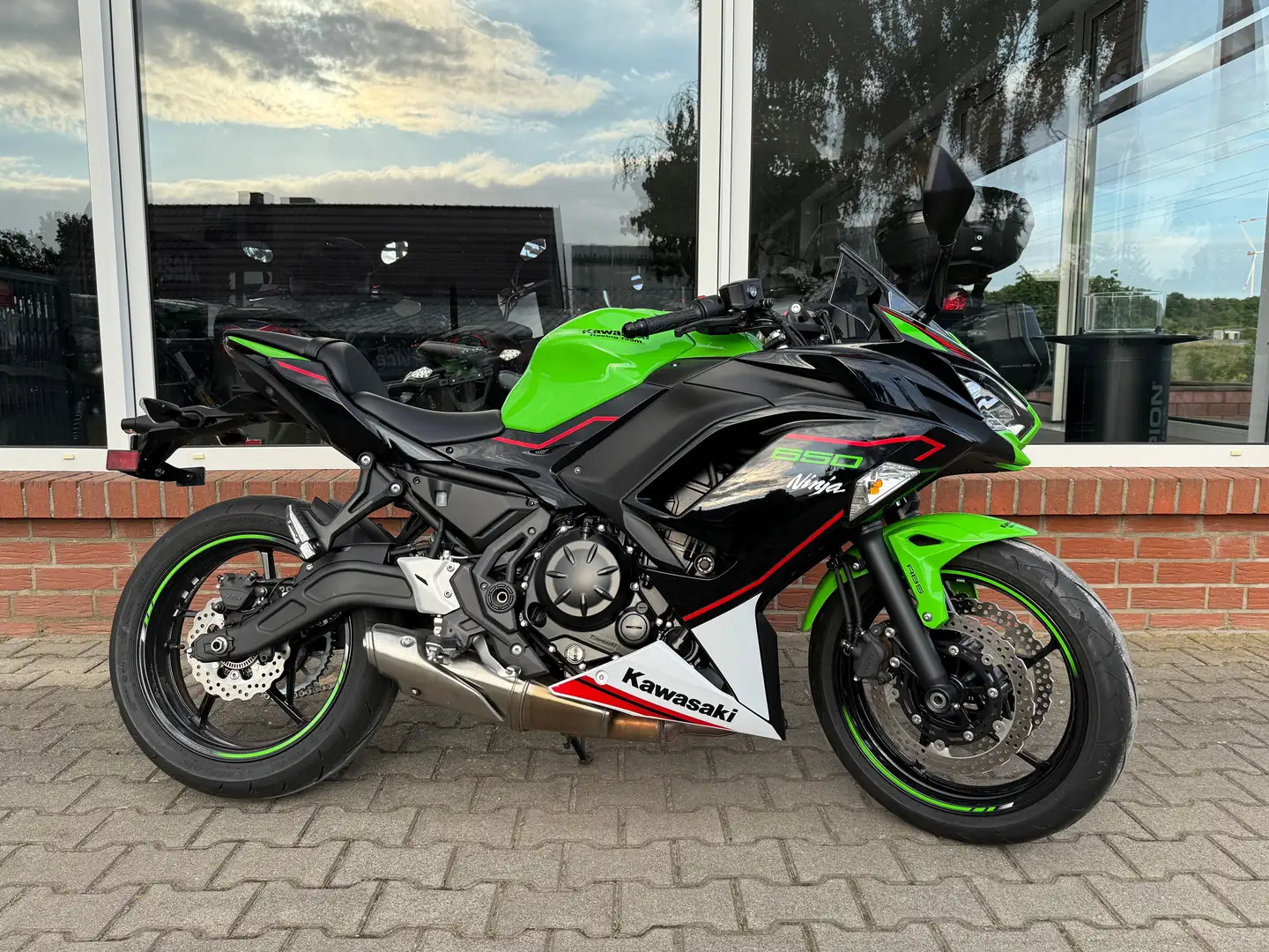 Kawasaki Ninja 650 KRT ABS Verde - 1