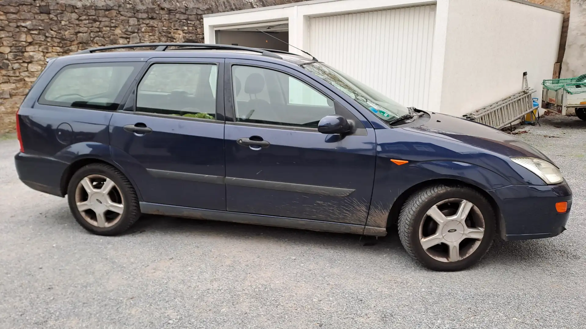 Ford Focus Turnier Ghia ? Azul - 2