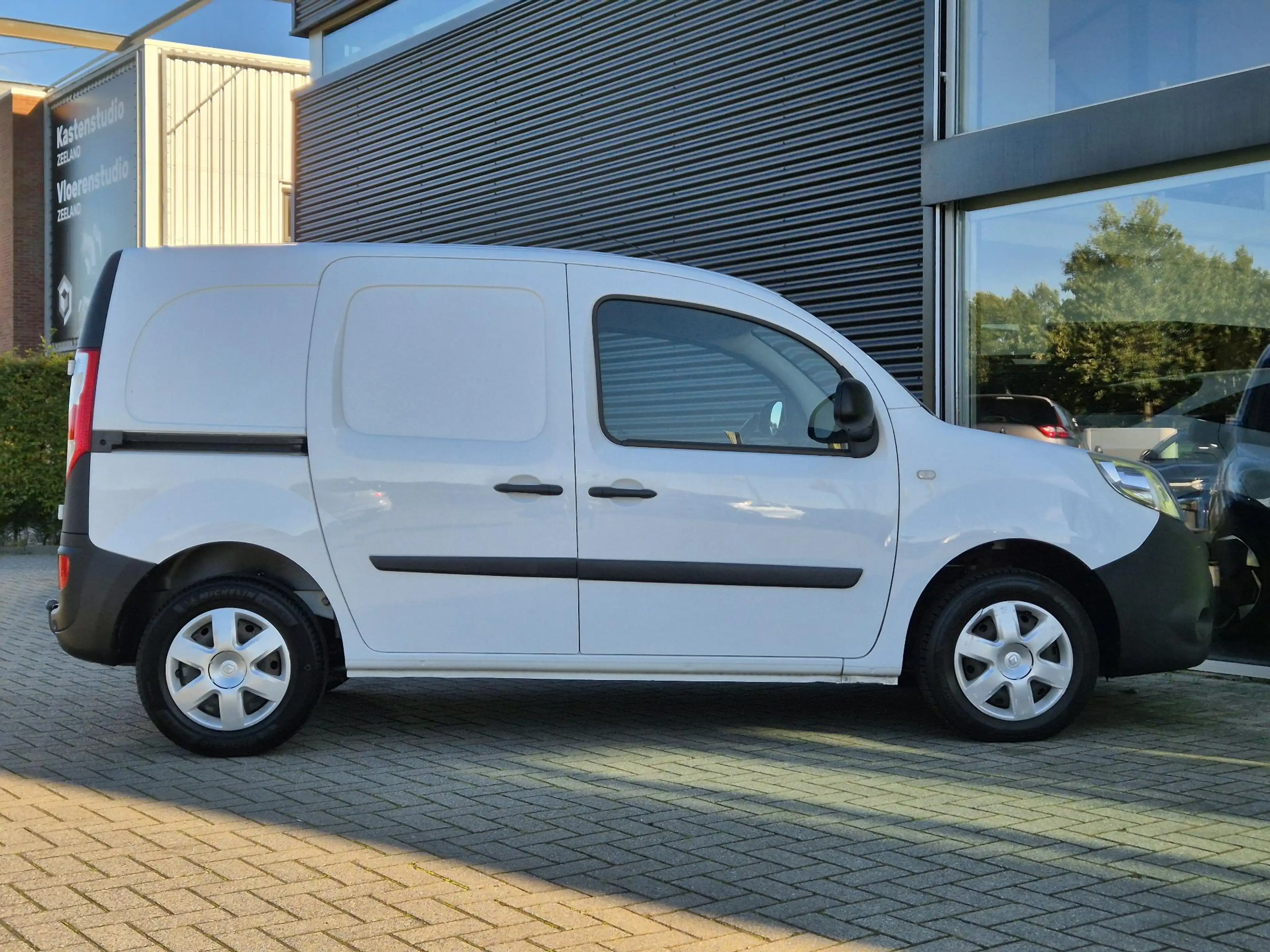 Renault Kangoo 1.5 dCi 90 Energy Luxe — photo 6