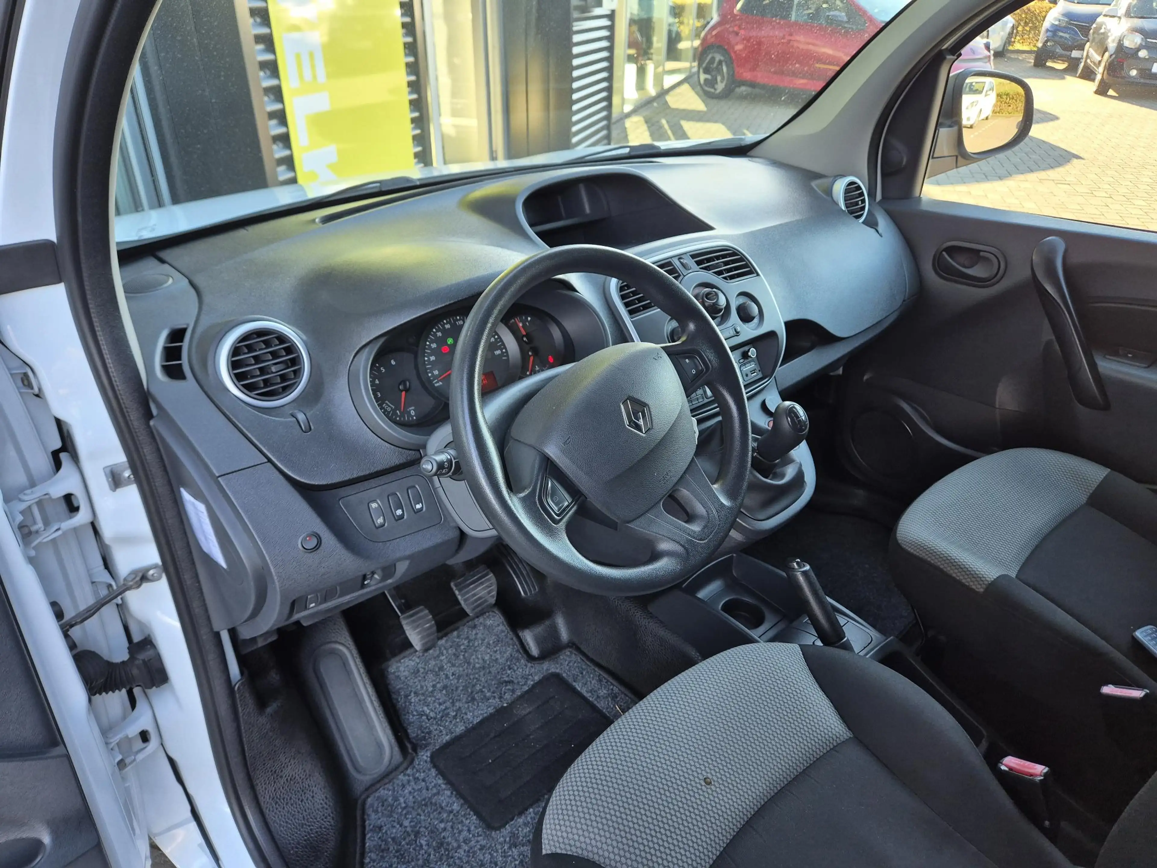 Renault Kangoo 1.5 dCi 90 Energy Luxe — photo 12